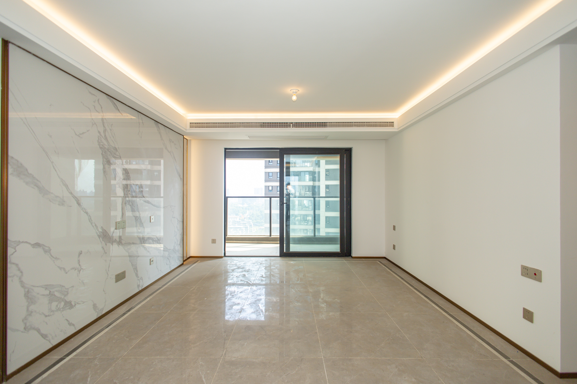 东原麓印长江B区  4室2厅2卫    170.0万 东原麓印长江B区  4室2厅2卫    170.0万