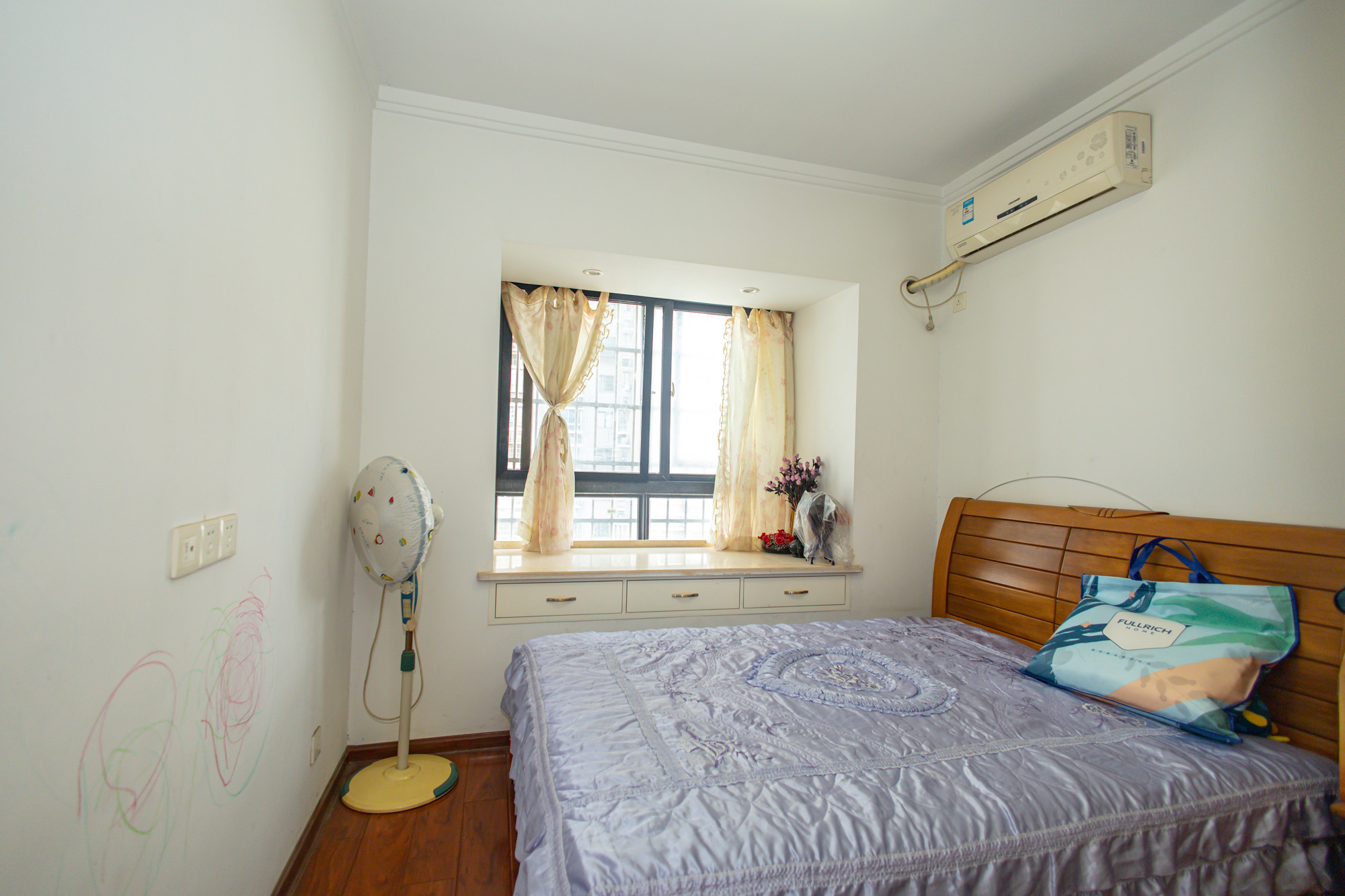 尚都花园城 3室2厅2卫 87.8万 尚都花园城 3室2厅2卫 87.8万卧室