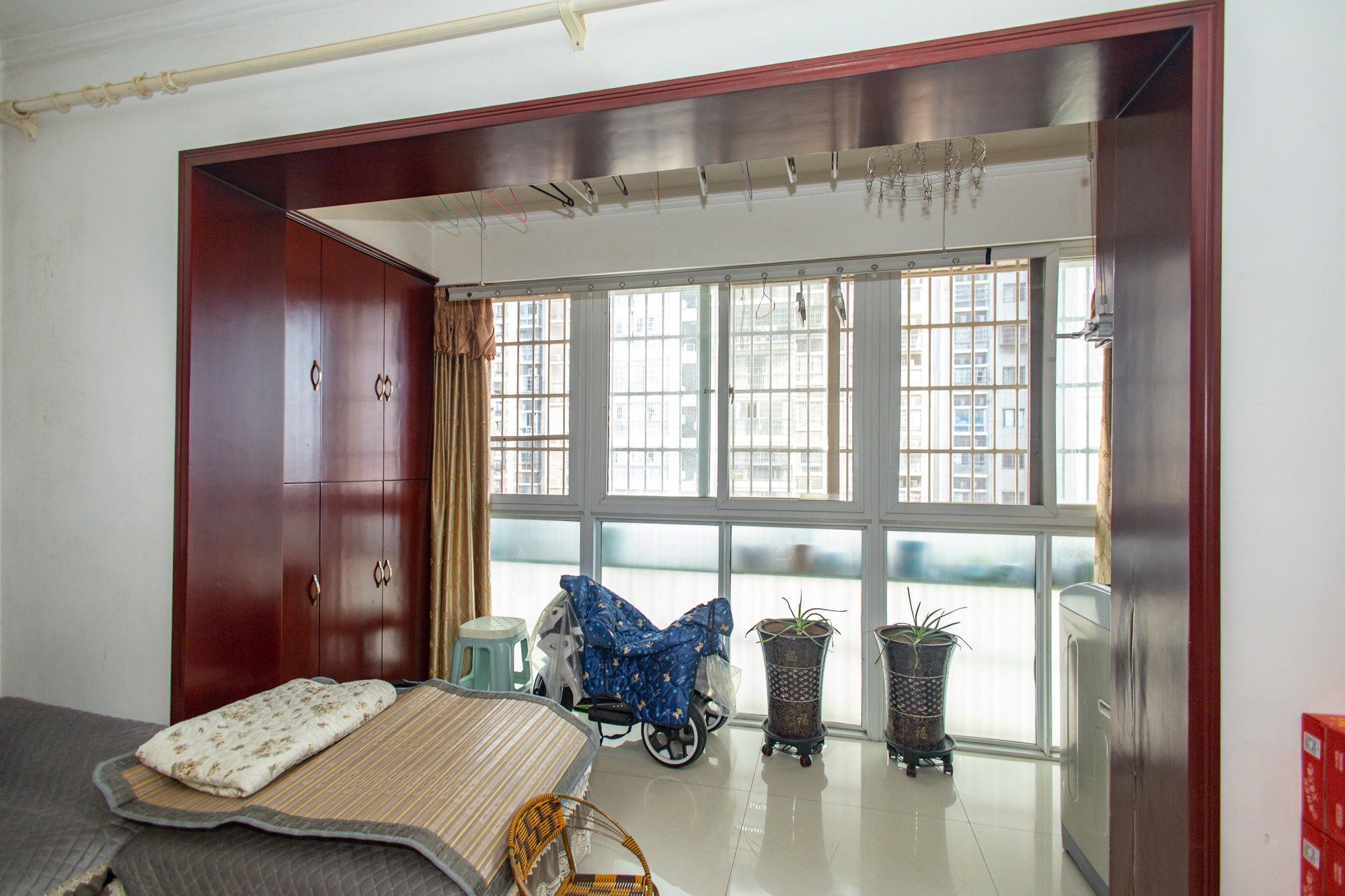 尚都花园城 3室2厅2卫 87.8万 尚都花园城 3室2厅2卫 87.8万阳台