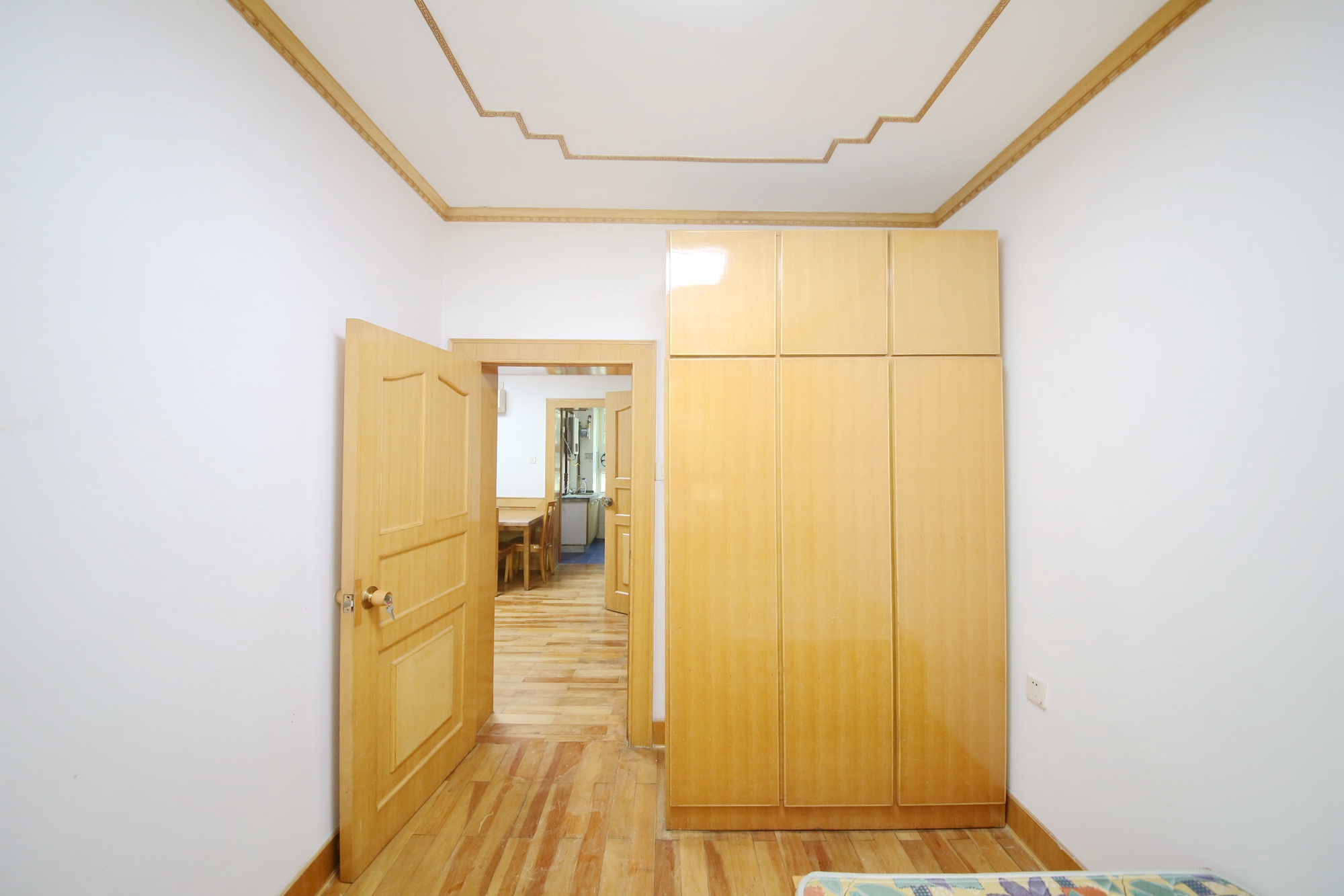长勘院（文艺路26号）  2室1厅1卫   48.00万卧室
