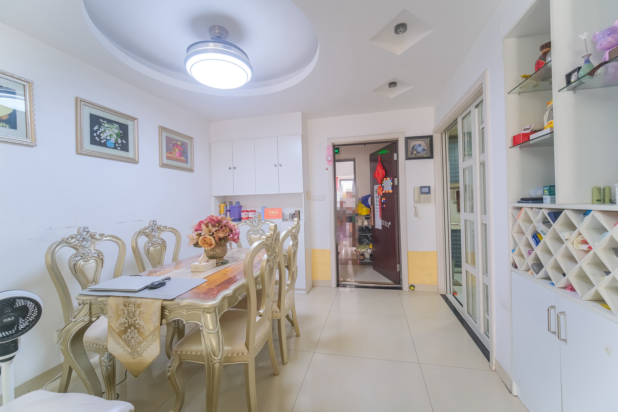 三一街区 3室2厅2卫 78.8万 三一街区 3室2厅2卫 78.8万客厅