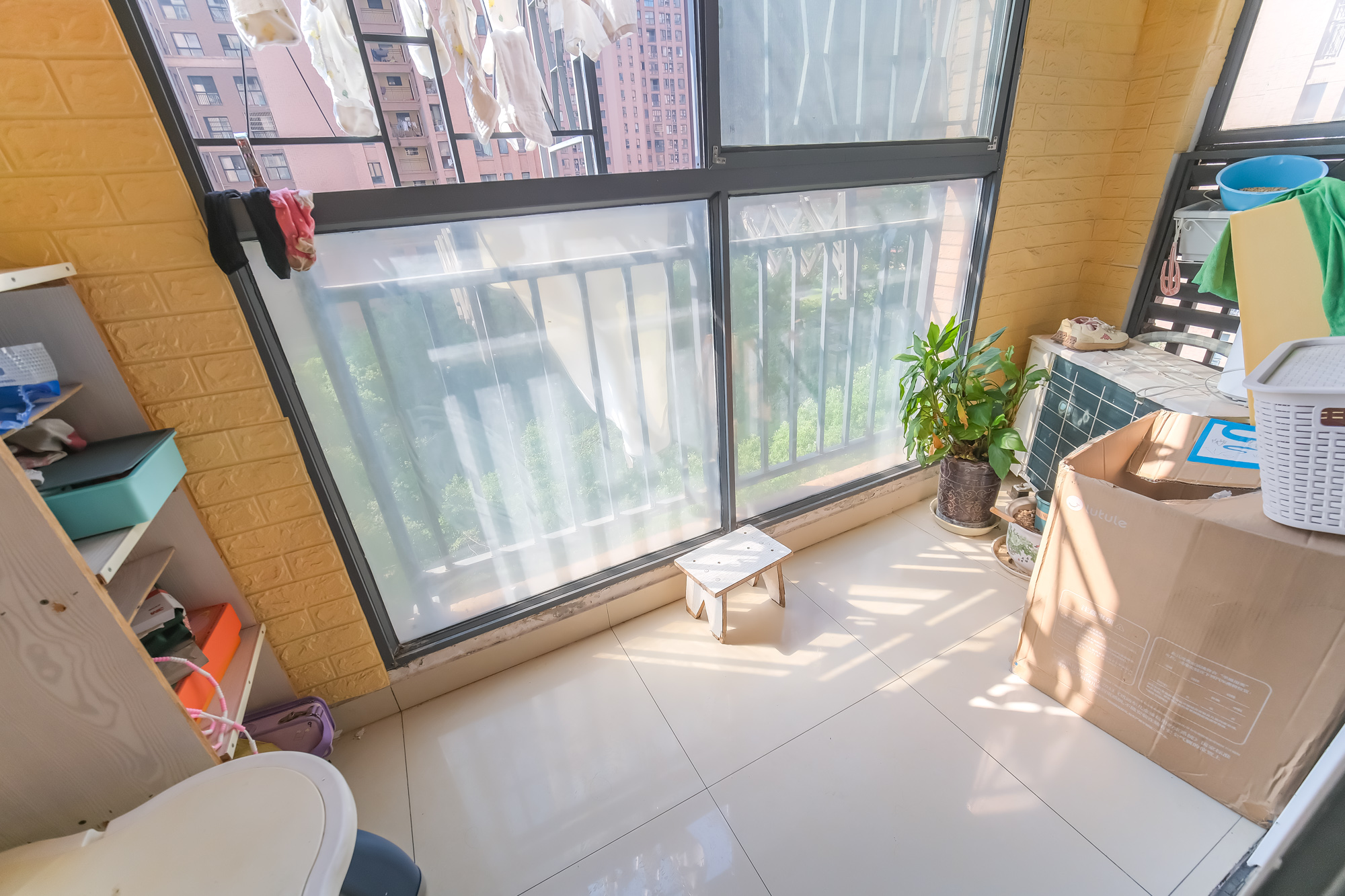 三一街区 3室2厅2卫 78.8万 三一街区 3室2厅2卫 78.8万阳台