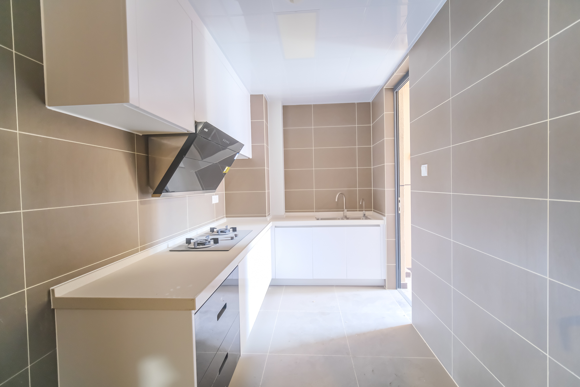 运达锦绣广场  3室2厅2卫    160.0万 运达锦绣广场  3室2厅2卫    160.0万厨房