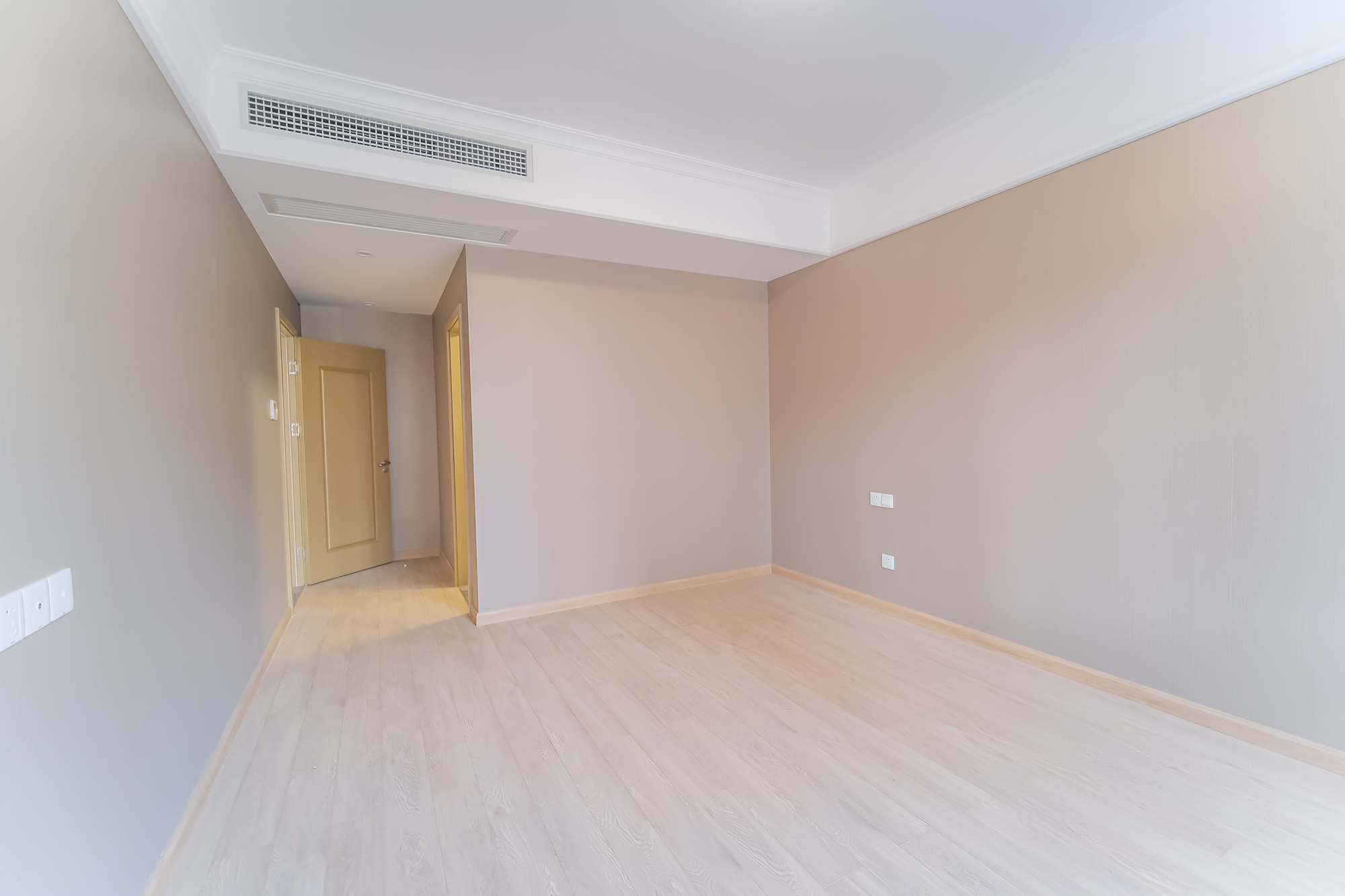 运达锦绣广场  3室2厅2卫    160.0万 运达锦绣广场  3室2厅2卫    160.0万卧室