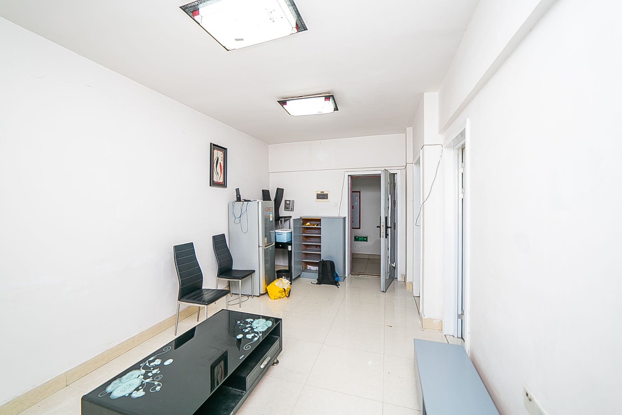 兴威帕克水岸 1室1厅1卫 29.8万 兴威帕克水岸 1室1厅1卫 29.8万客厅