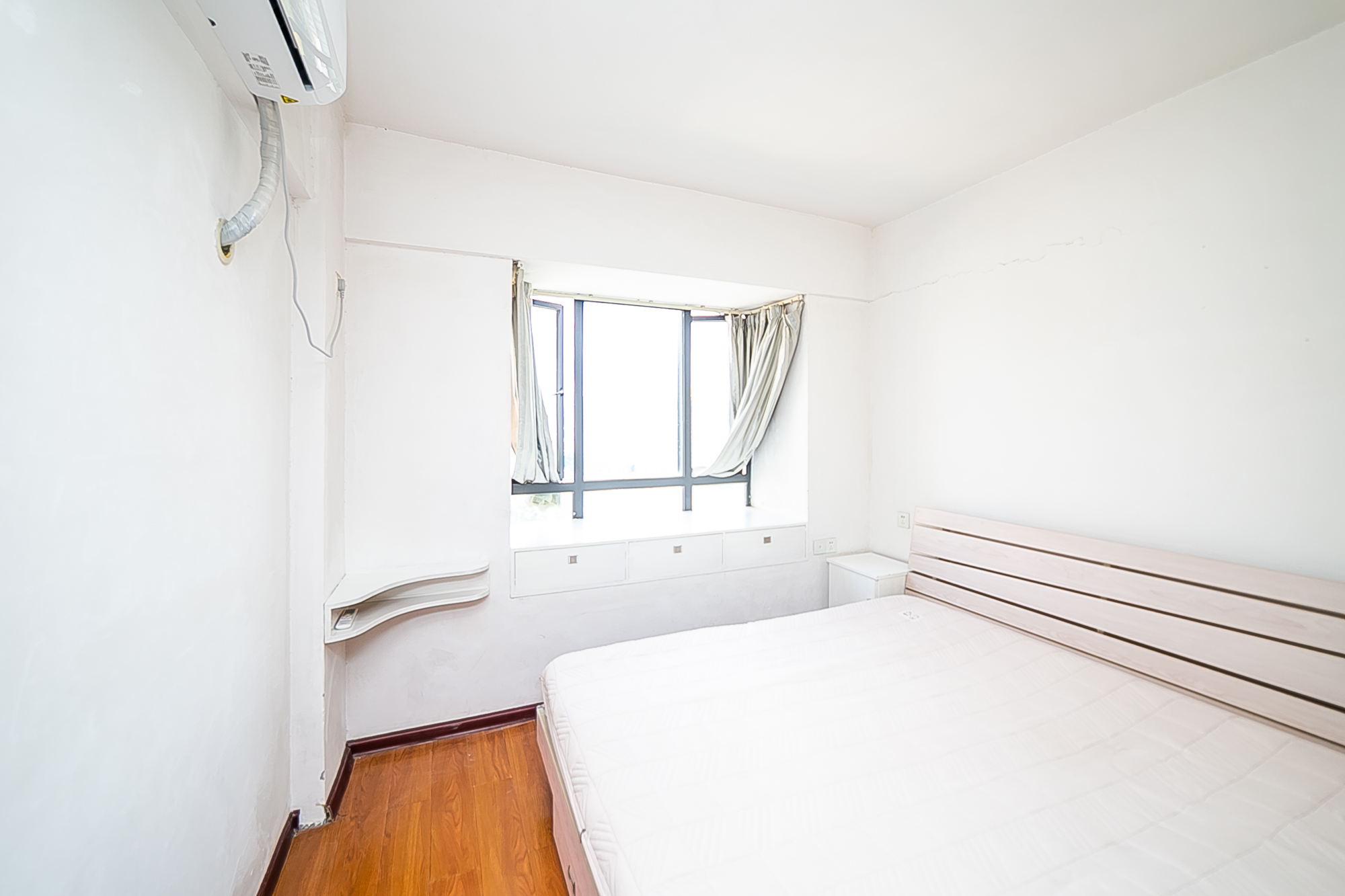 兴威帕克水岸 1室1厅1卫 29.8万 兴威帕克水岸 1室1厅1卫 29.8万卧室