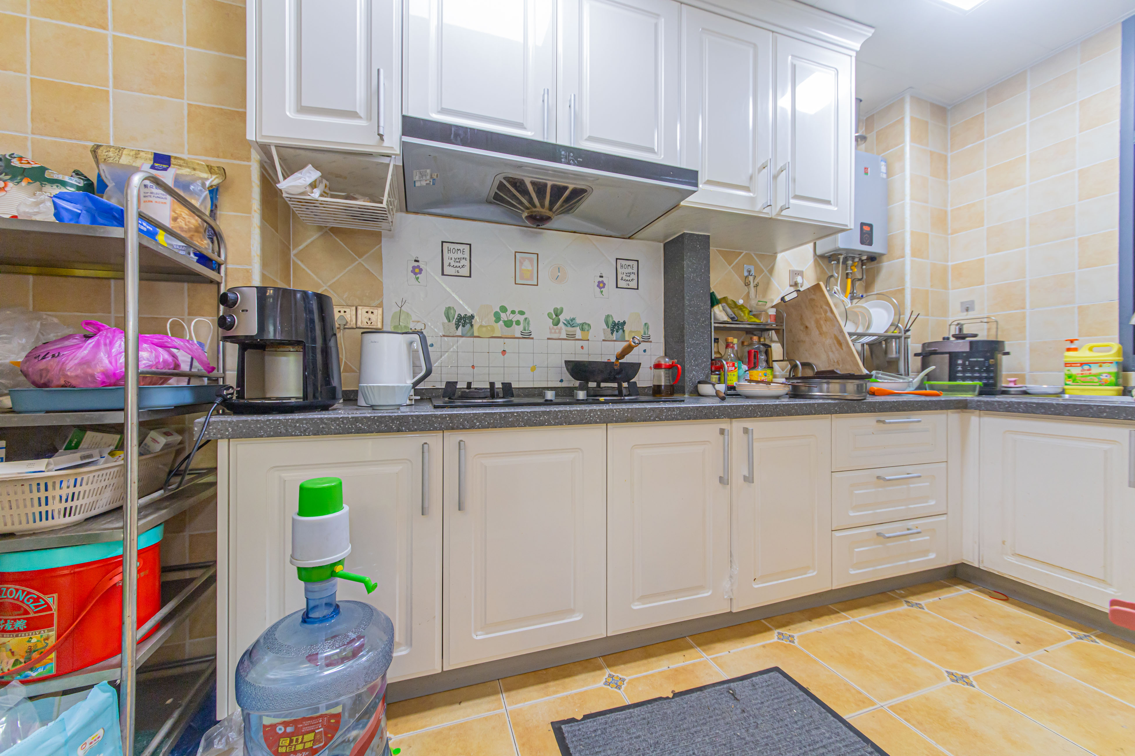 中建芙蓉嘉苑 3室2厅2卫 93.0万 中建芙蓉嘉苑 3室2厅2卫 93.0万厨房