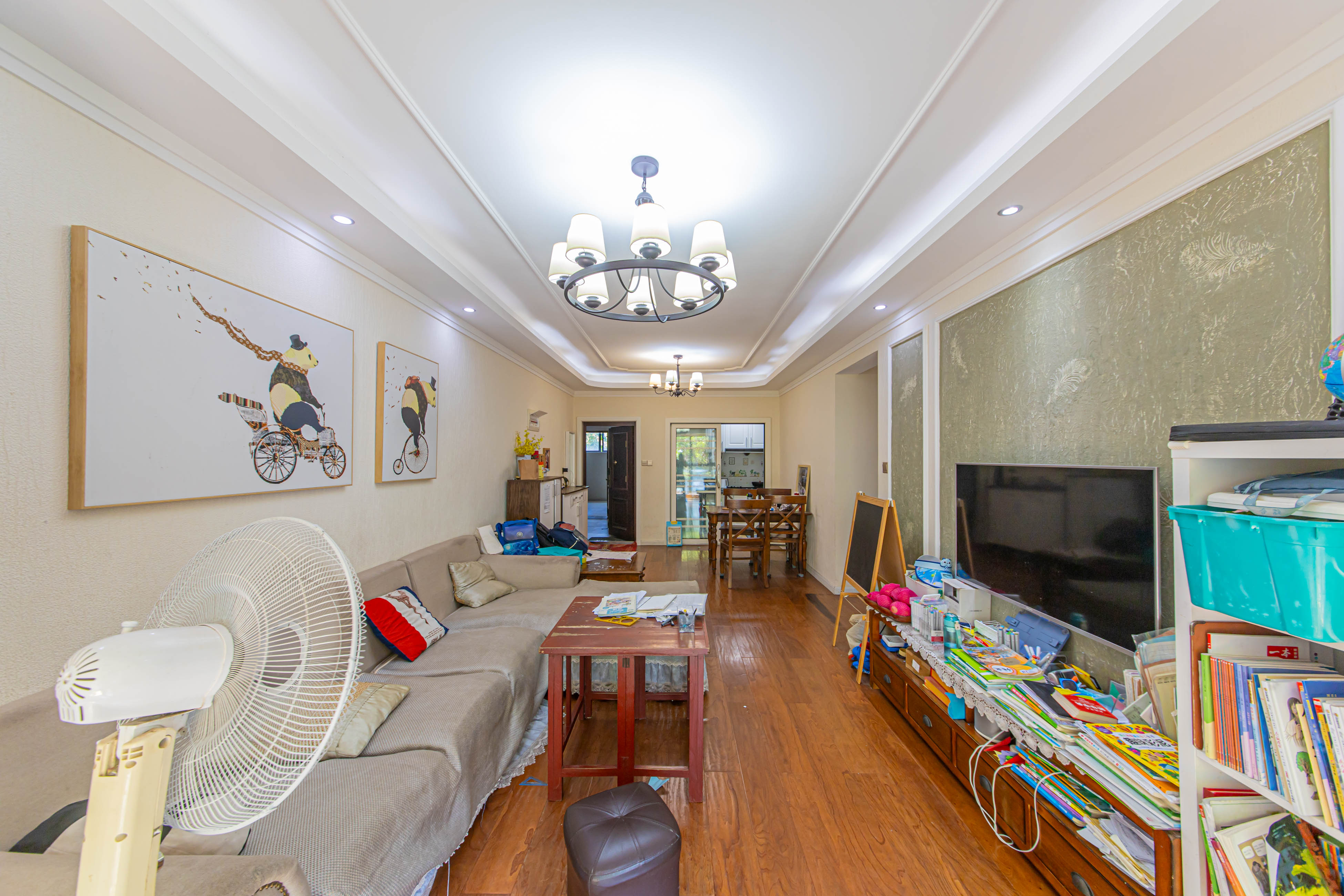 中建芙蓉嘉苑 3室2厅2卫 93.0万 中建芙蓉嘉苑 3室2厅2卫 93.0万客厅