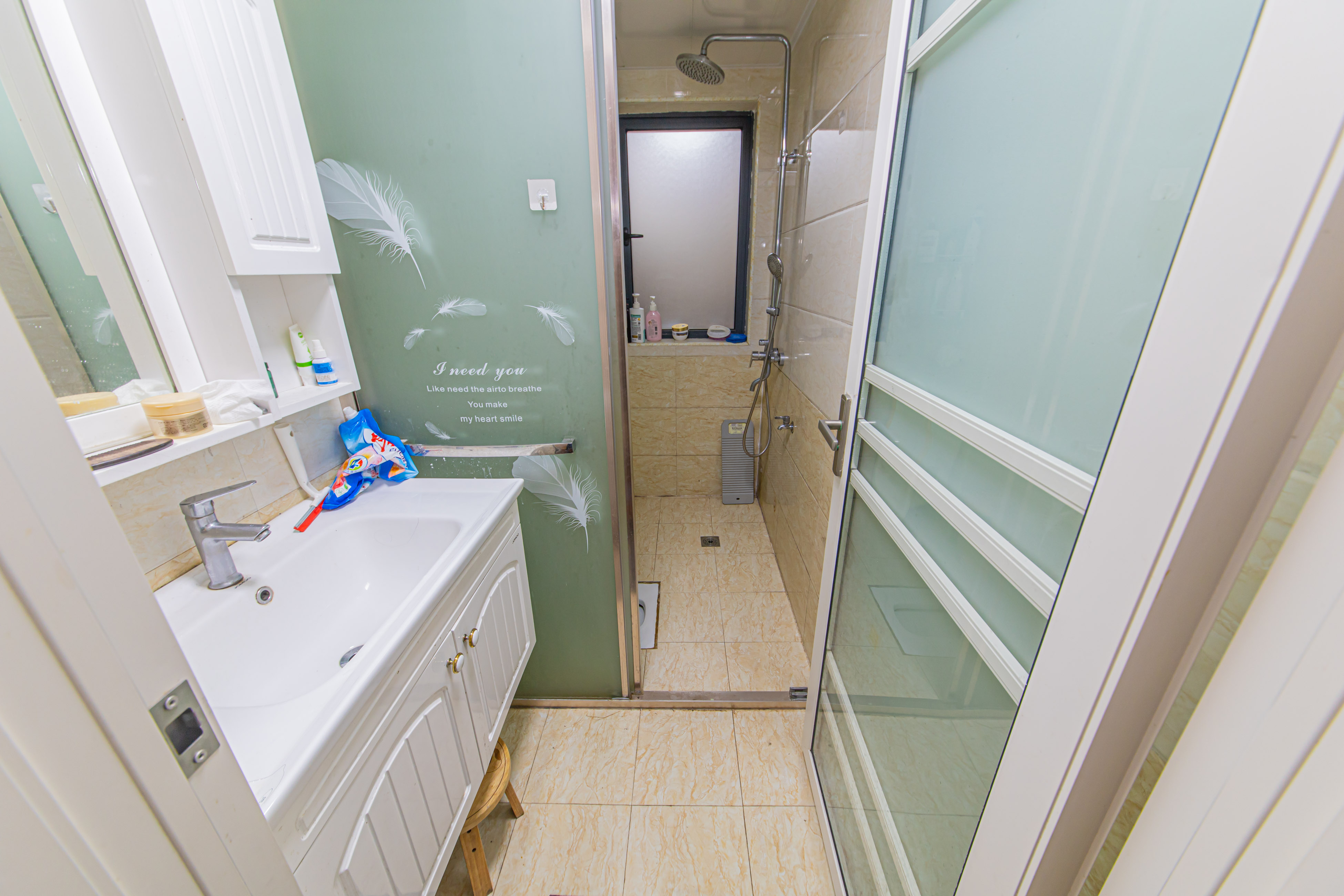 中建芙蓉嘉苑 3室2厅2卫 93.0万 中建芙蓉嘉苑 3室2厅2卫 93.0万卫生间