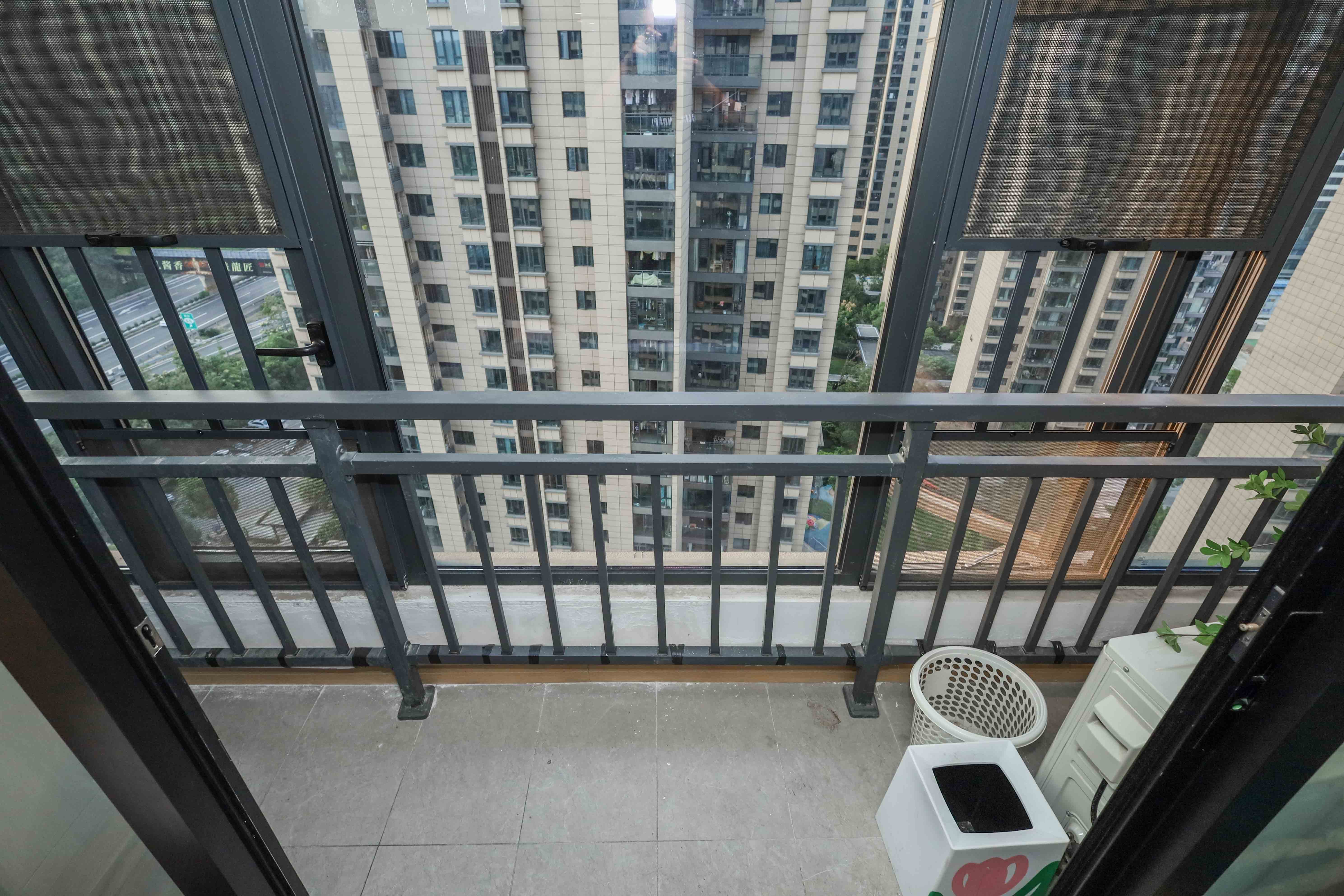 梦想新天地  2室1厅1卫   50.00万阳台