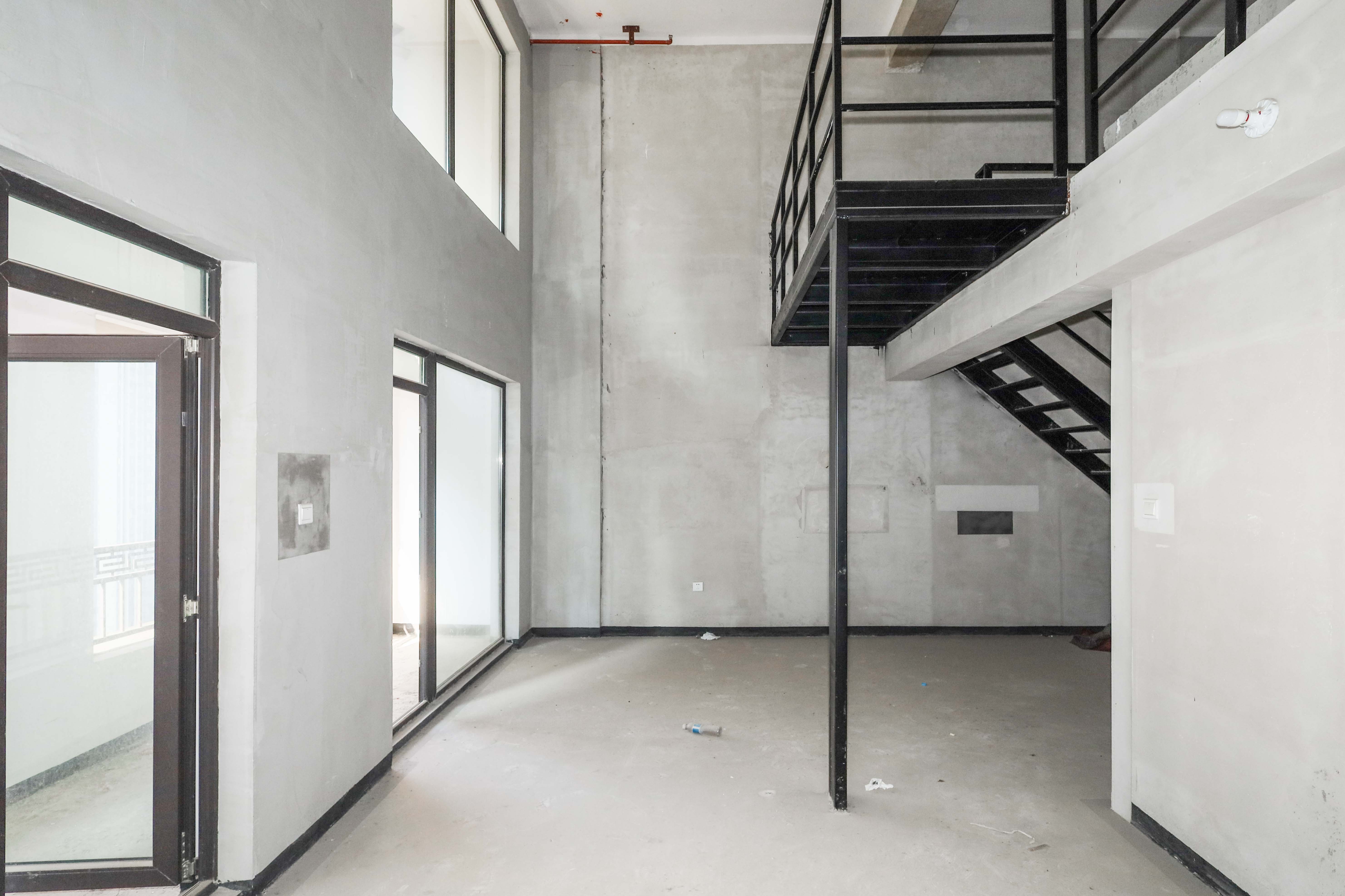 建发央著  4室2厅2卫   229.00万