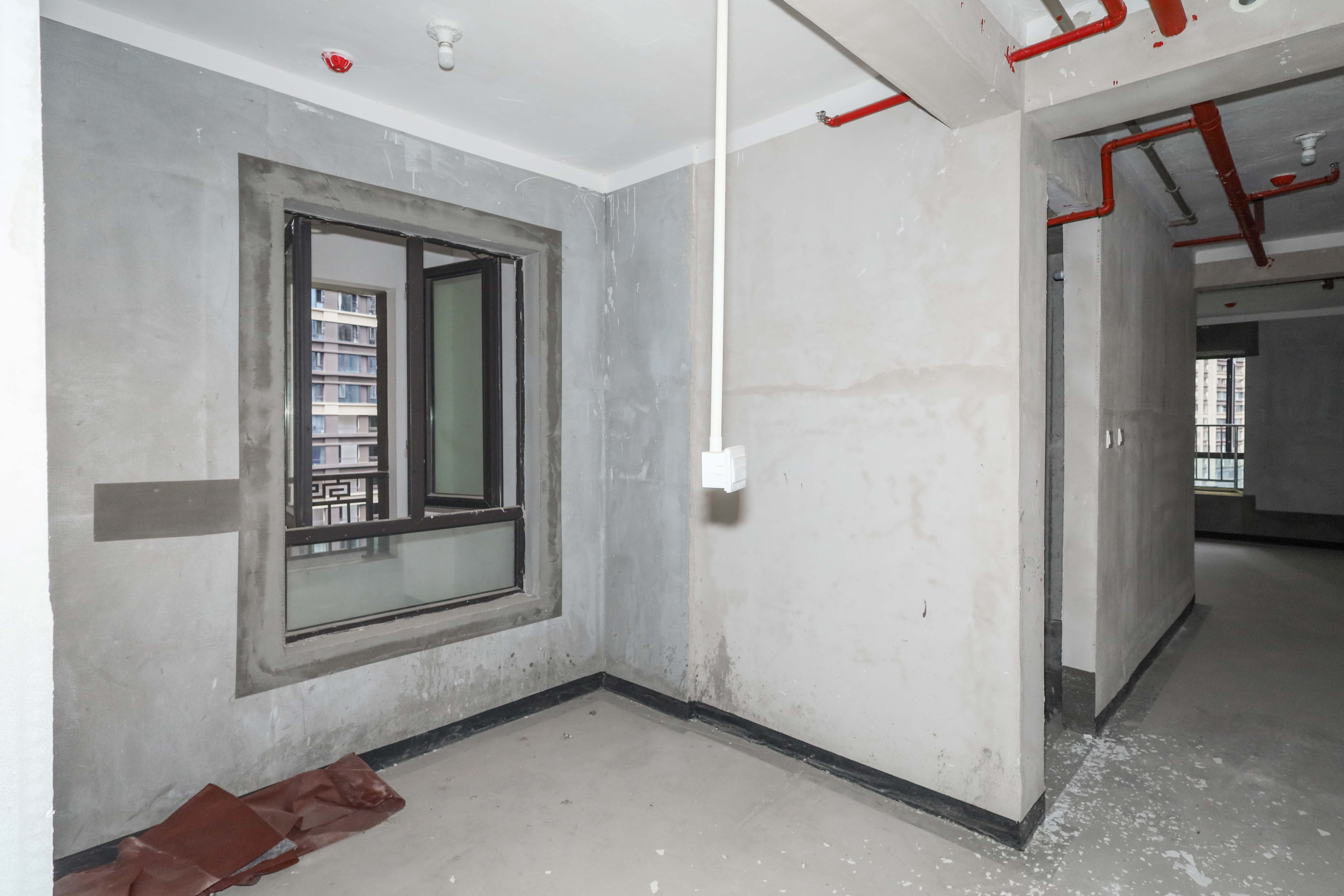 建发央著  4室2厅2卫   395.00万卧室
