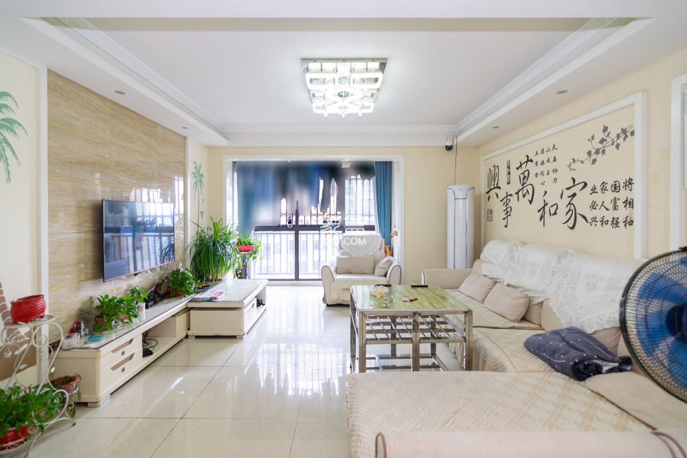 湖南报业文化城（米地亚家园）  4室2厅2卫    110.0万