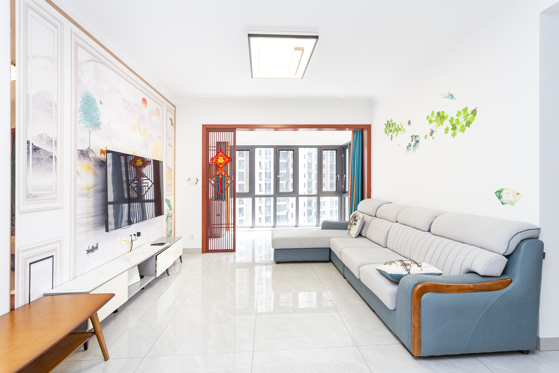 长燃润和天地(长润小区印湘江) 4室1厅2卫 116.8万 长燃润和天地(长润小区印湘江) 4室1厅2卫 116.8万客厅