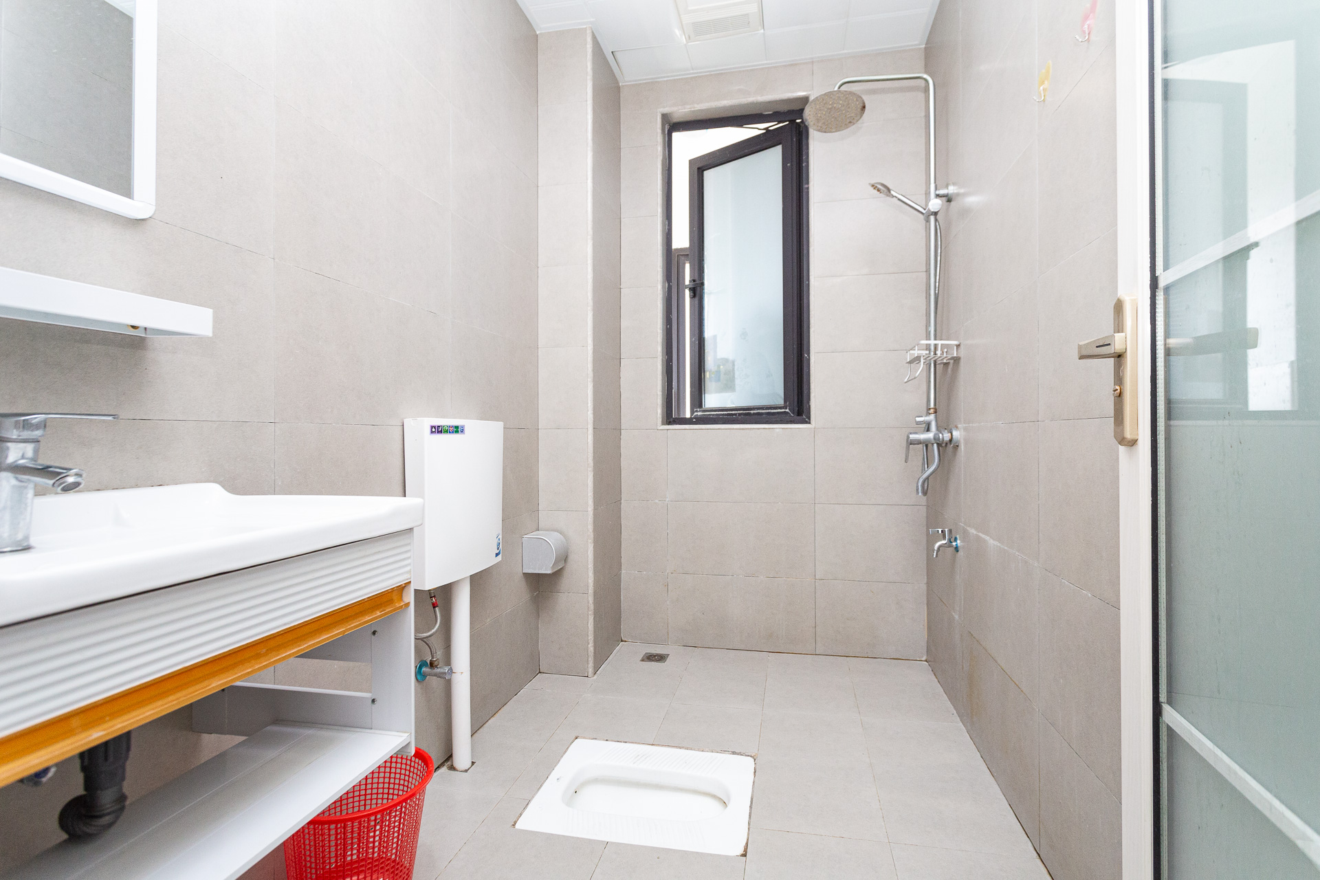 勤诚达境界城  4室2厅2卫    109.0万 勤诚达境界城  4室2厅2卫    109.0万卫生间