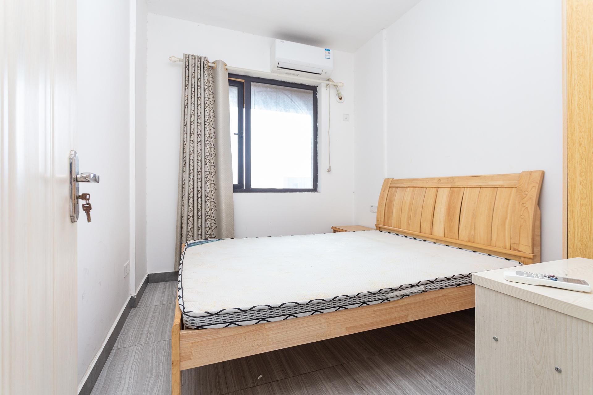 勤诚达境界城  4室2厅2卫    109.0万 勤诚达境界城  4室2厅2卫    109.0万卧室