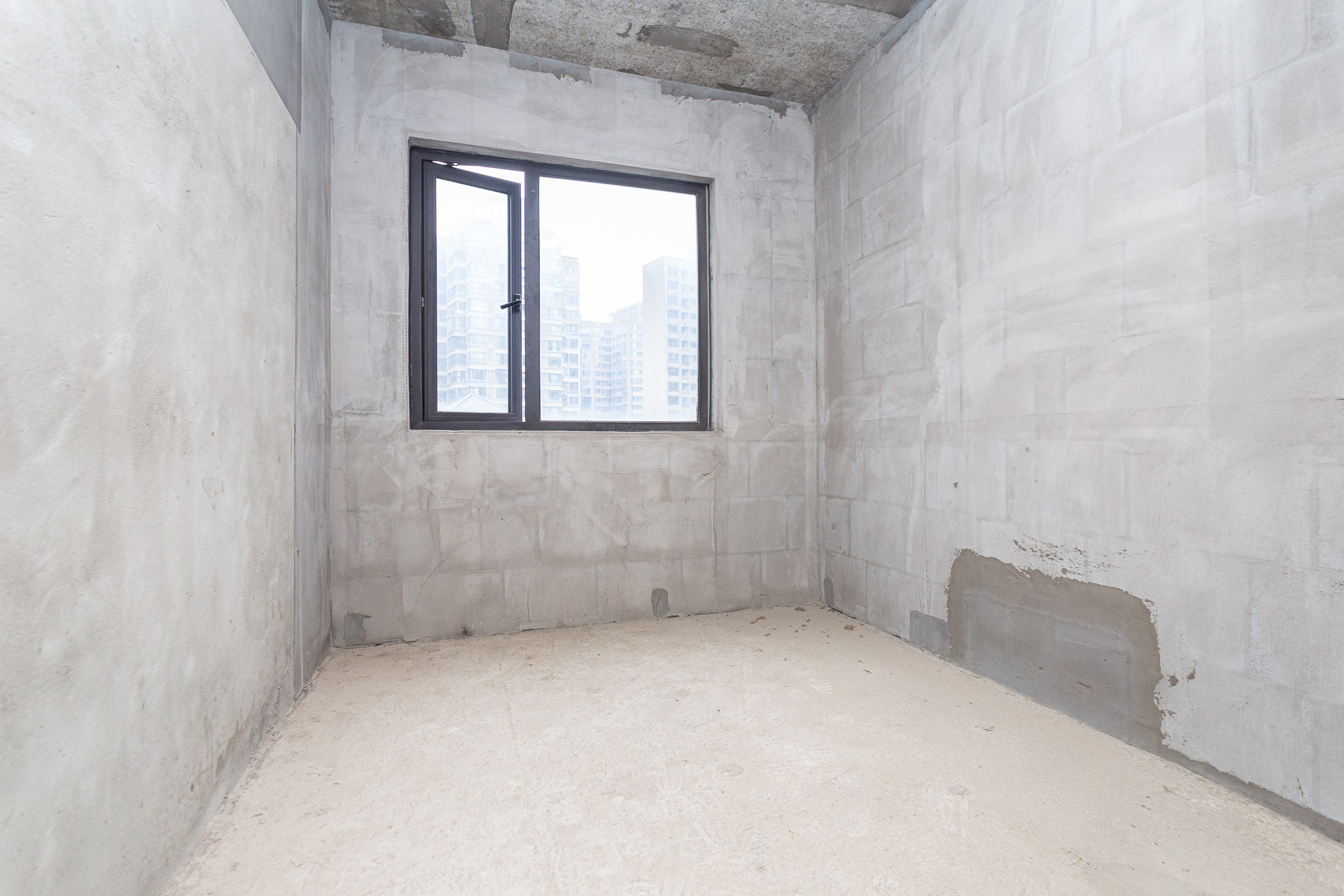 勤诚达境界城 4室1厅2卫 75.0万 勤诚达境界城 4室1厅2卫 75.0万卧室