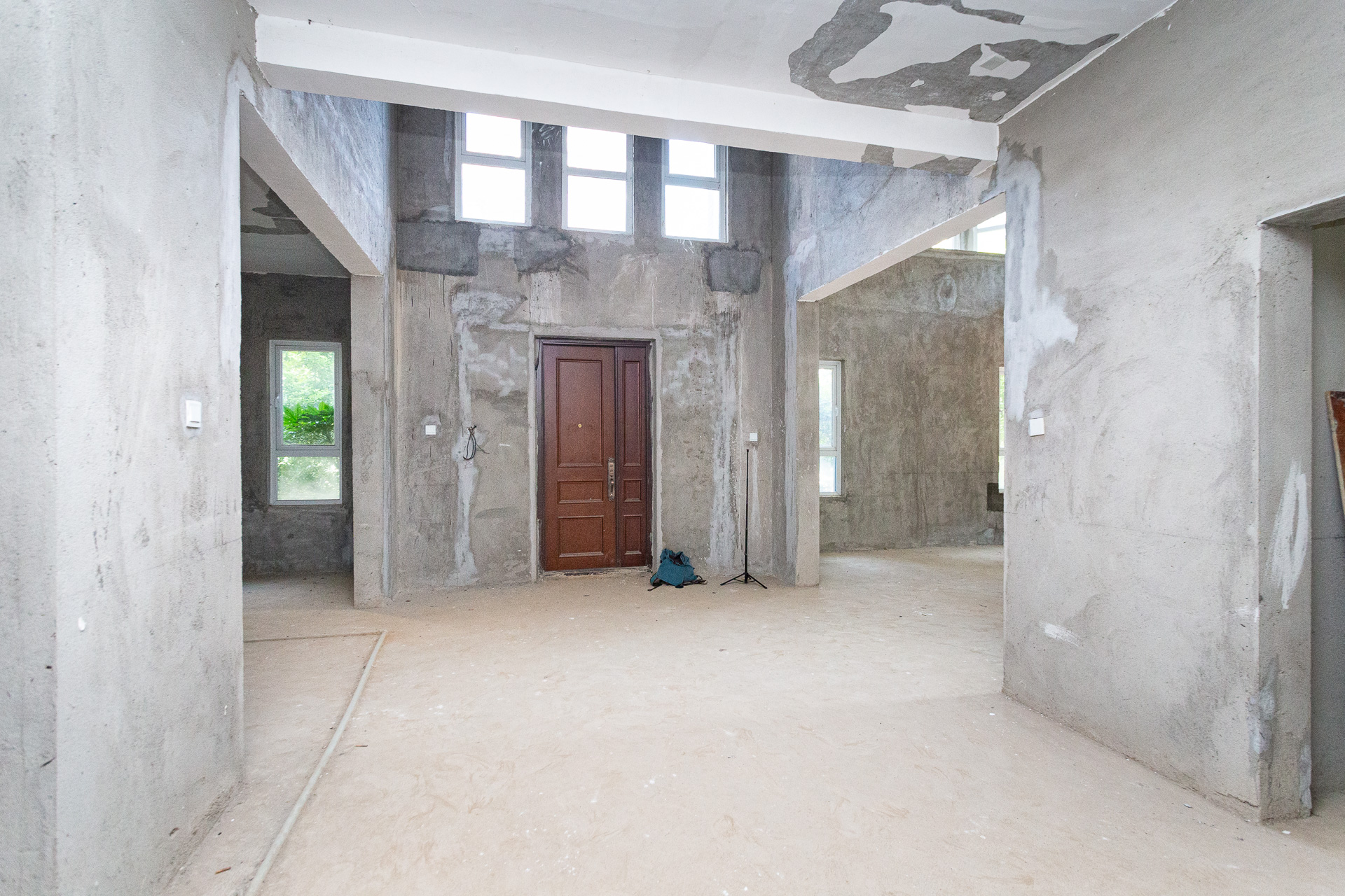 谷山逸墅 5室2厅2卫 330.0万 谷山逸墅 5室2厅2卫 330.0万客厅