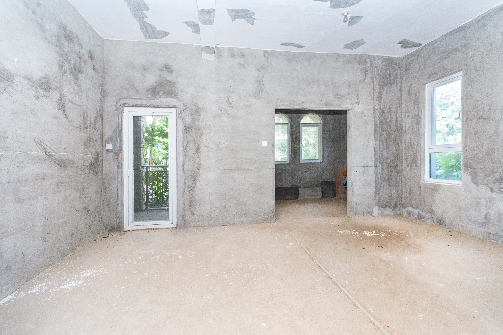 谷山逸墅 5室2厅2卫 330.0万 谷山逸墅 5室2厅2卫 330.0万其他