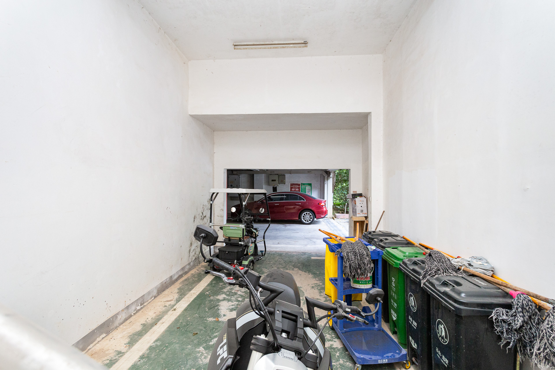 谷山逸墅 5室2厅2卫 330.0万 谷山逸墅 5室2厅2卫 330.0万其他