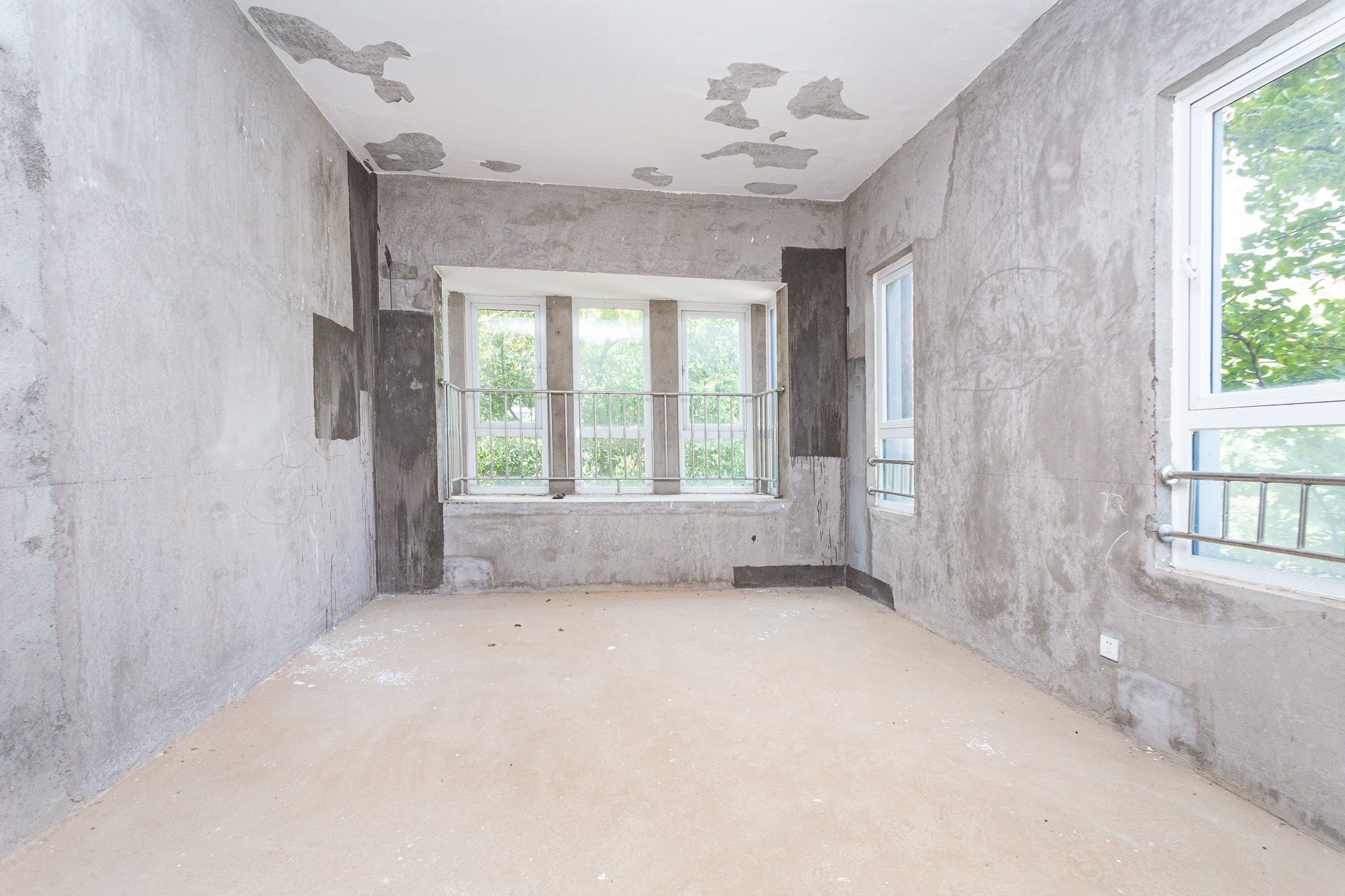 谷山逸墅 5室2厅2卫 330.0万 谷山逸墅 5室2厅2卫 330.0万卧室