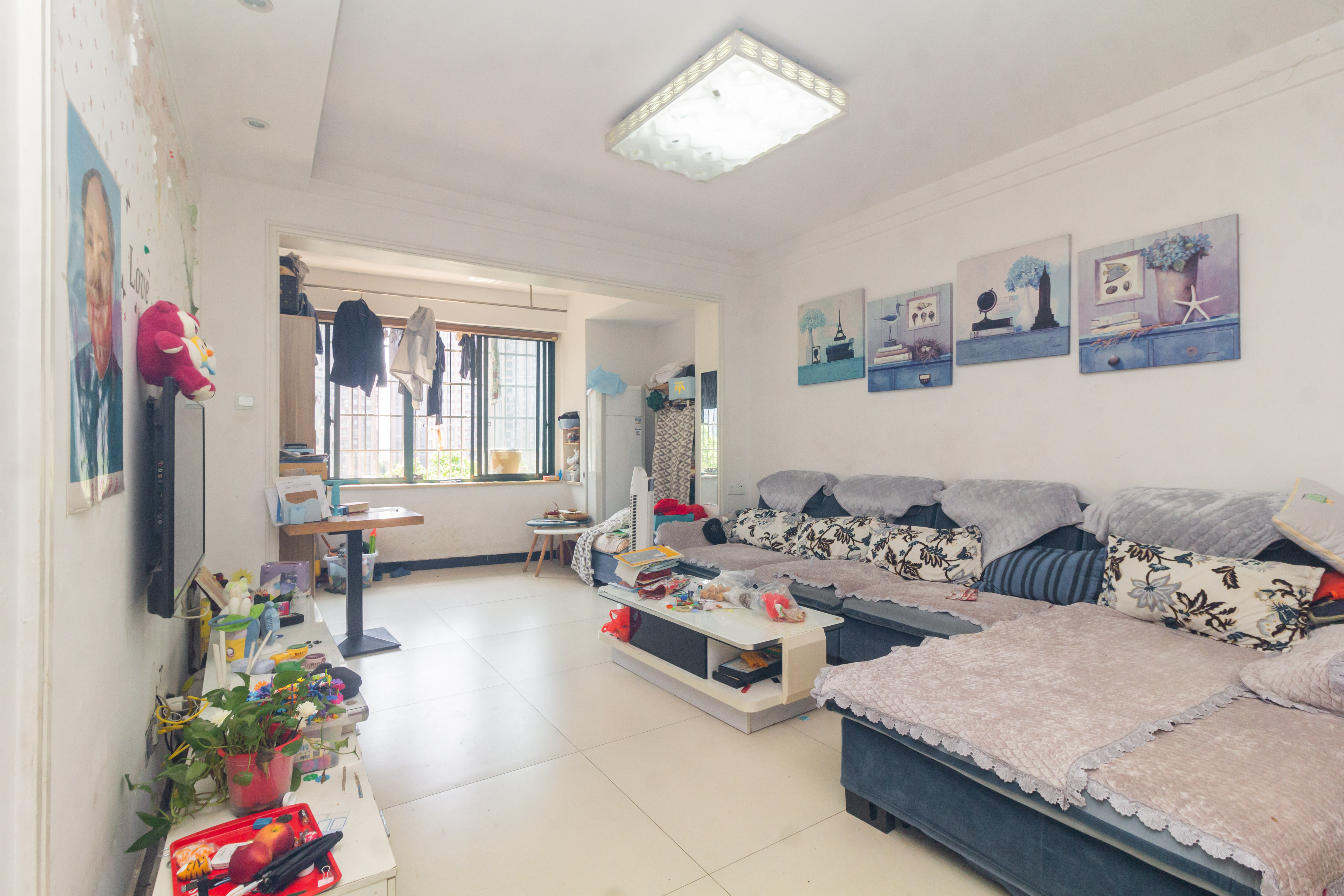 才子佳郡 3室2厅1卫 58.0万 才子佳郡 3室2厅1卫 58.0万客厅