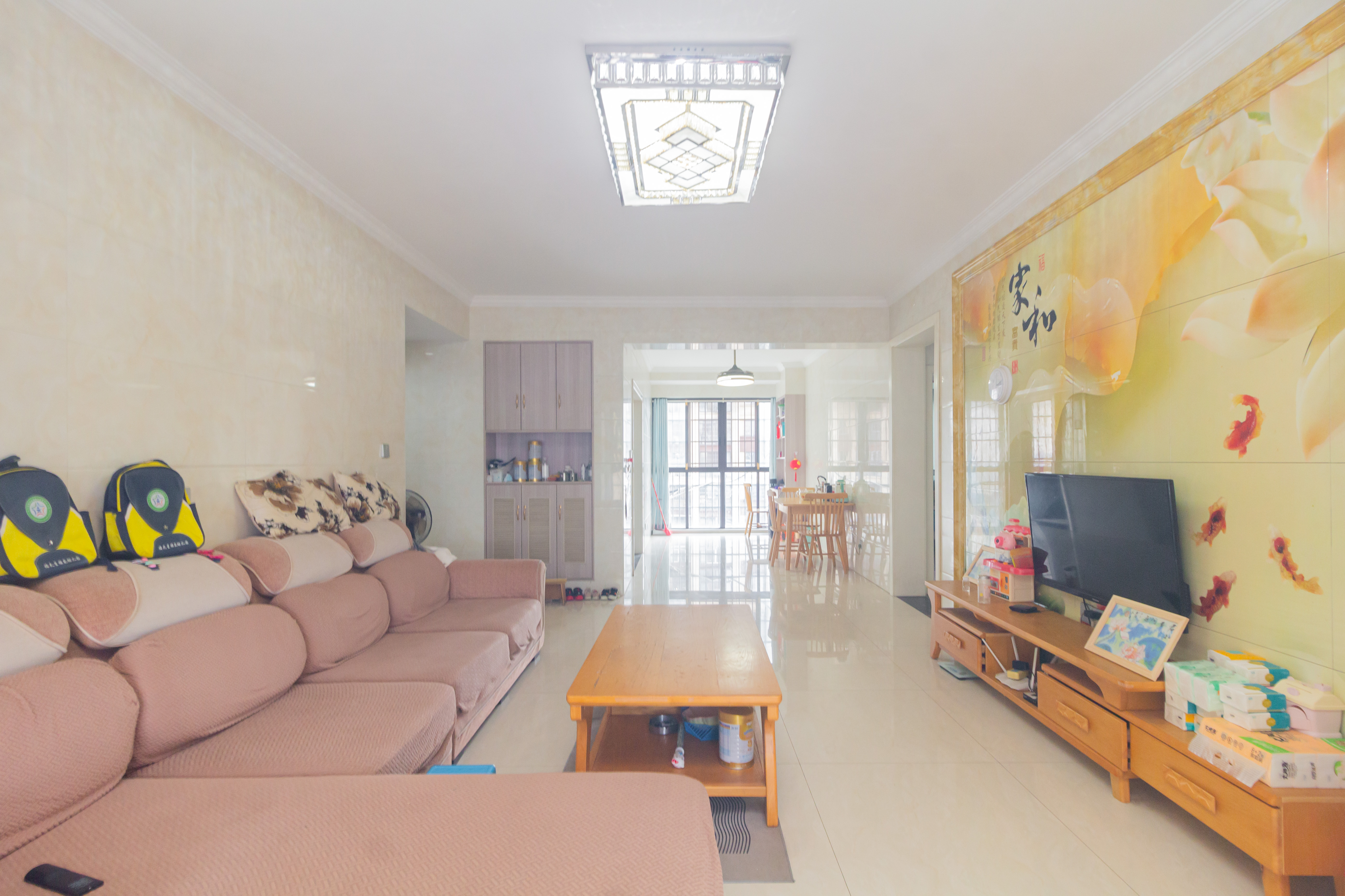 东方美地 3室2厅2卫 78.8万 东方美地 3室2厅2卫 78.8万客厅