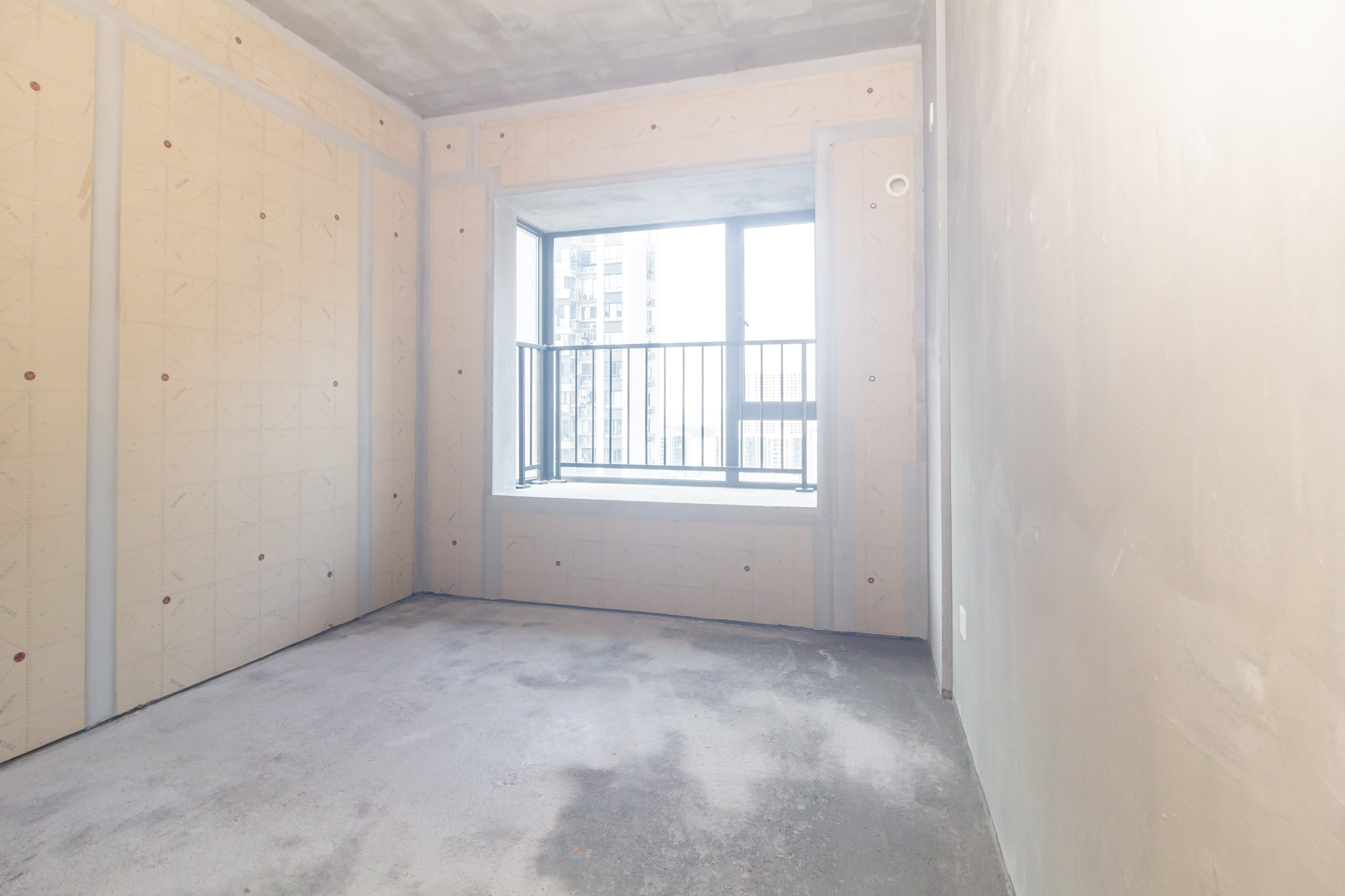 日盛湖湘花苑 4室2厅2卫 108.0万 日盛湖湘花苑 4室2厅2卫 108.0万卧室