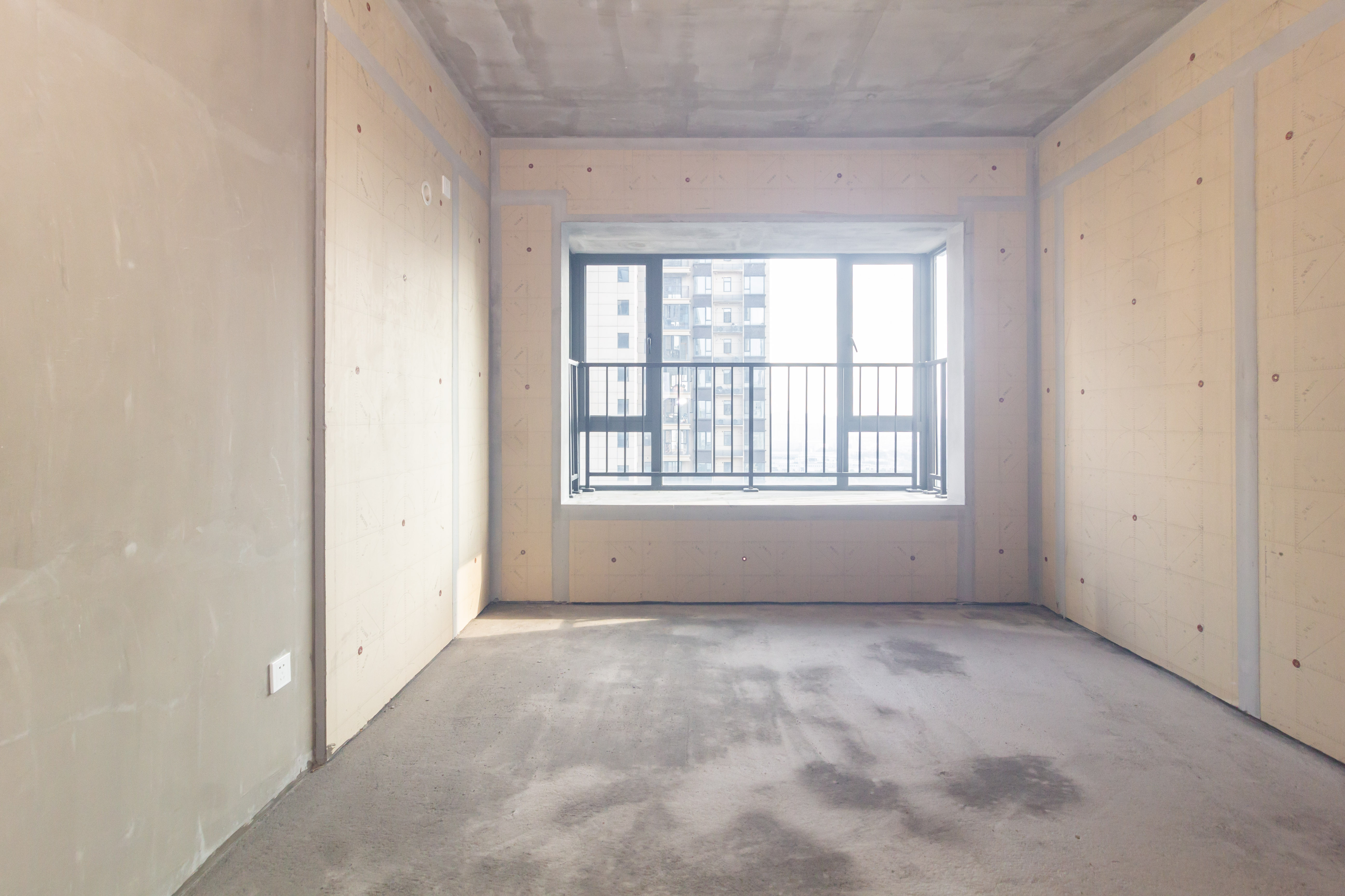 日盛湖湘花苑 4室2厅2卫 108.0万 日盛湖湘花苑 4室2厅2卫 108.0万卧室