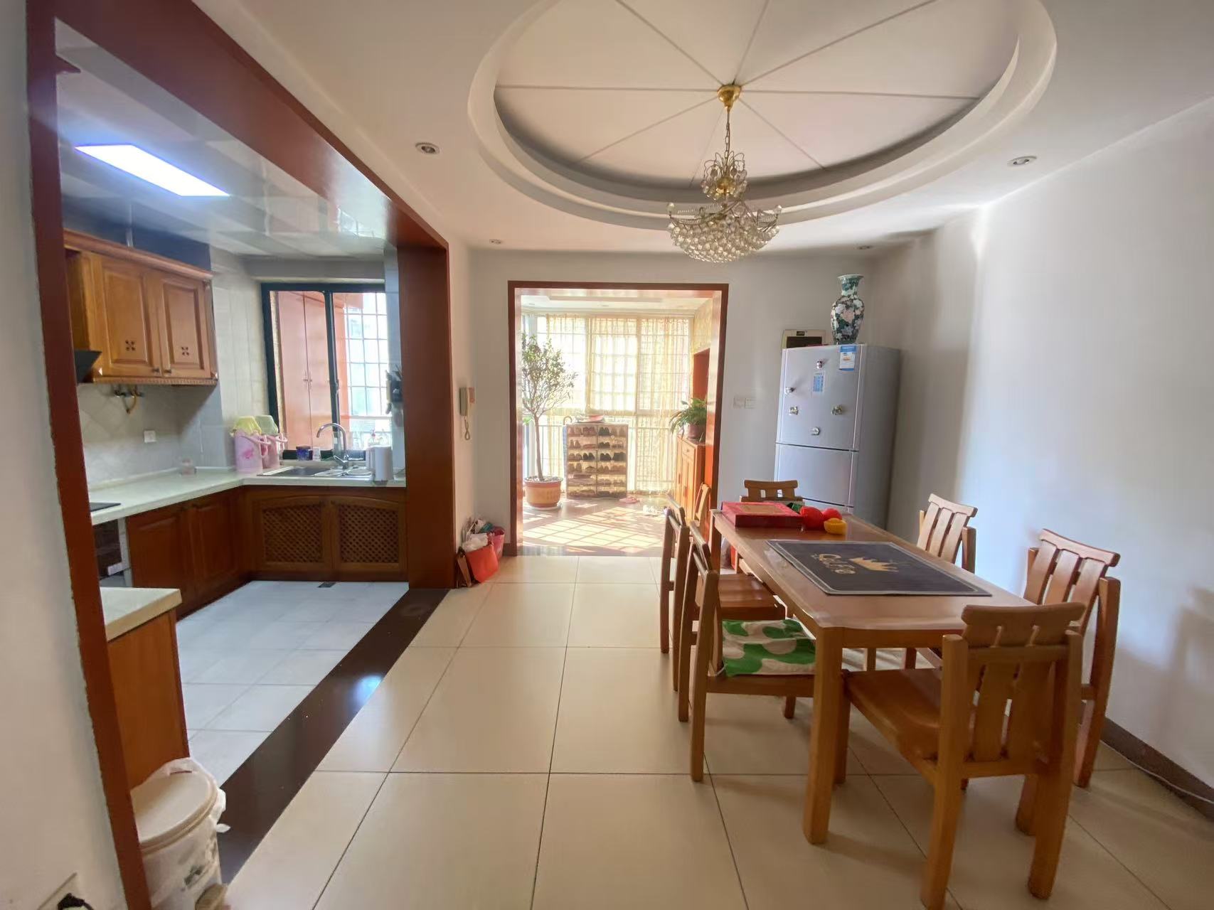 西域名邸  4室2厅2卫    85.0万 西域名邸  4室2厅2卫    85.0万室内图