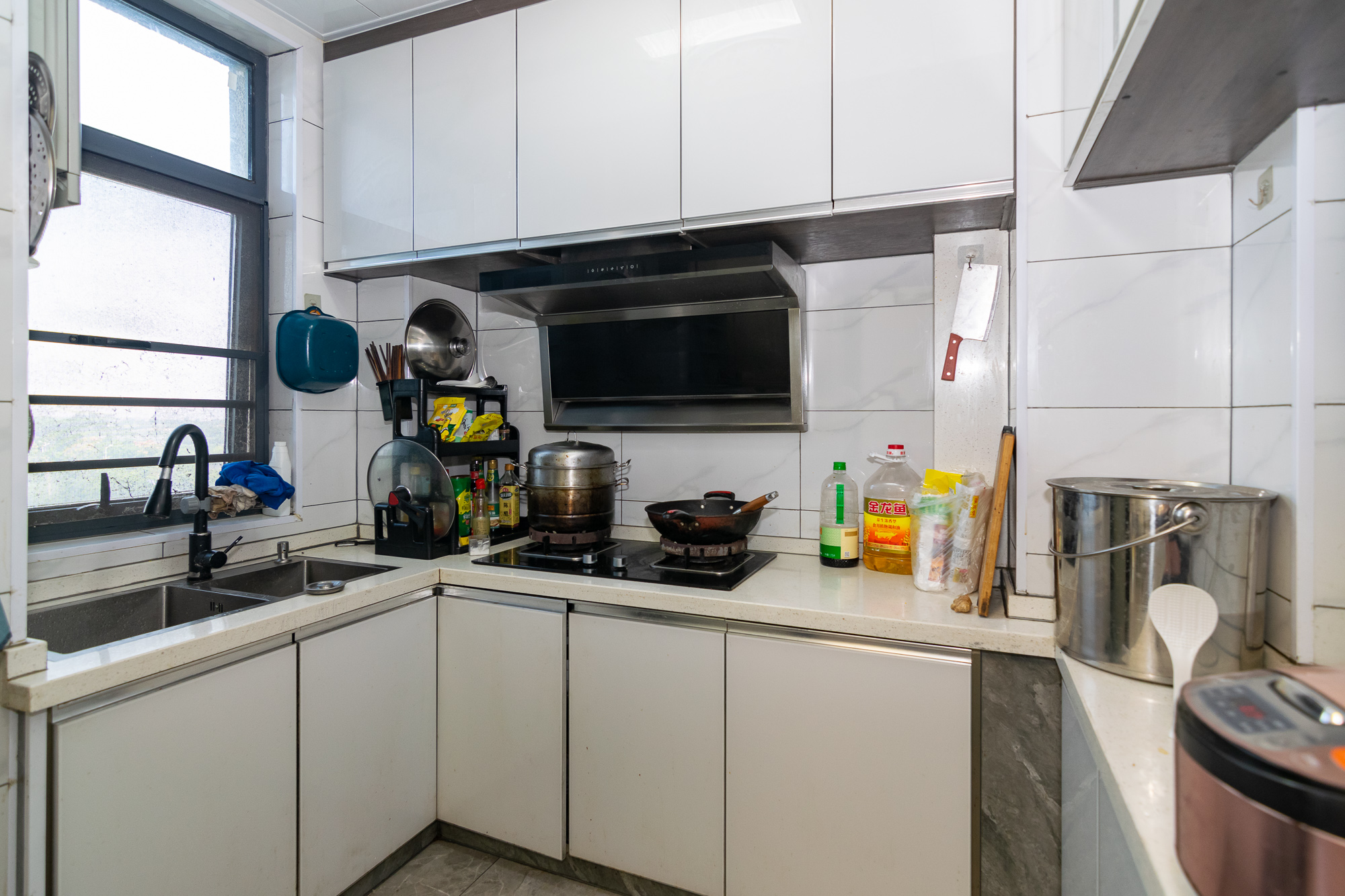 联诚雅郡 4室2厅2卫 83.8万 联诚雅郡 4室2厅2卫 83.8万厨房