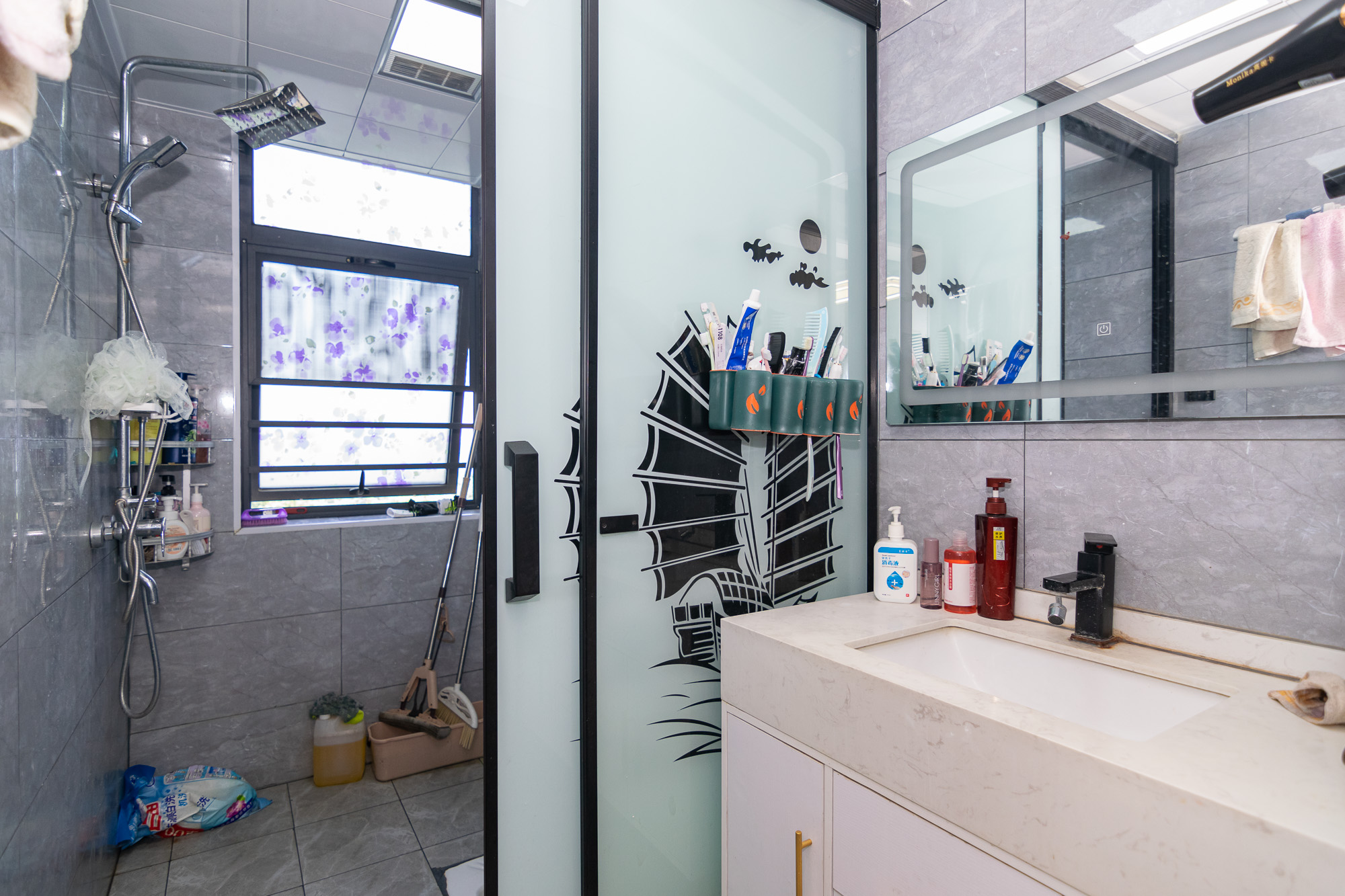 联诚雅郡 4室2厅2卫 83.8万 联诚雅郡 4室2厅2卫 83.8万卫生间