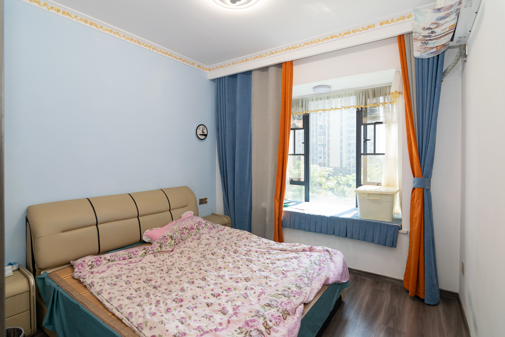 联诚雅郡 4室2厅2卫 83.8万 联诚雅郡 4室2厅2卫 83.8万卧室