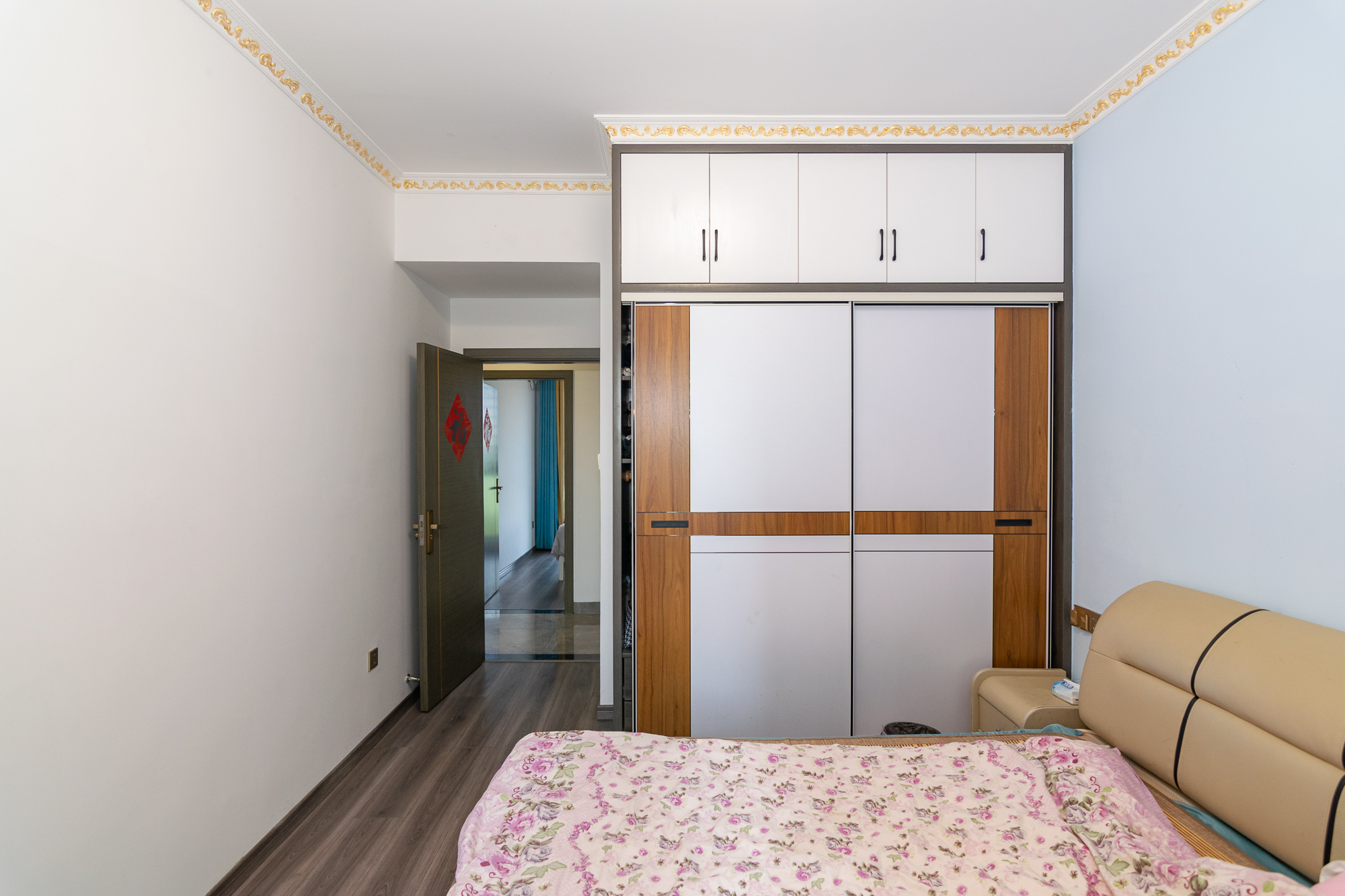 联诚雅郡 4室2厅2卫 83.8万 联诚雅郡 4室2厅2卫 83.8万卧室