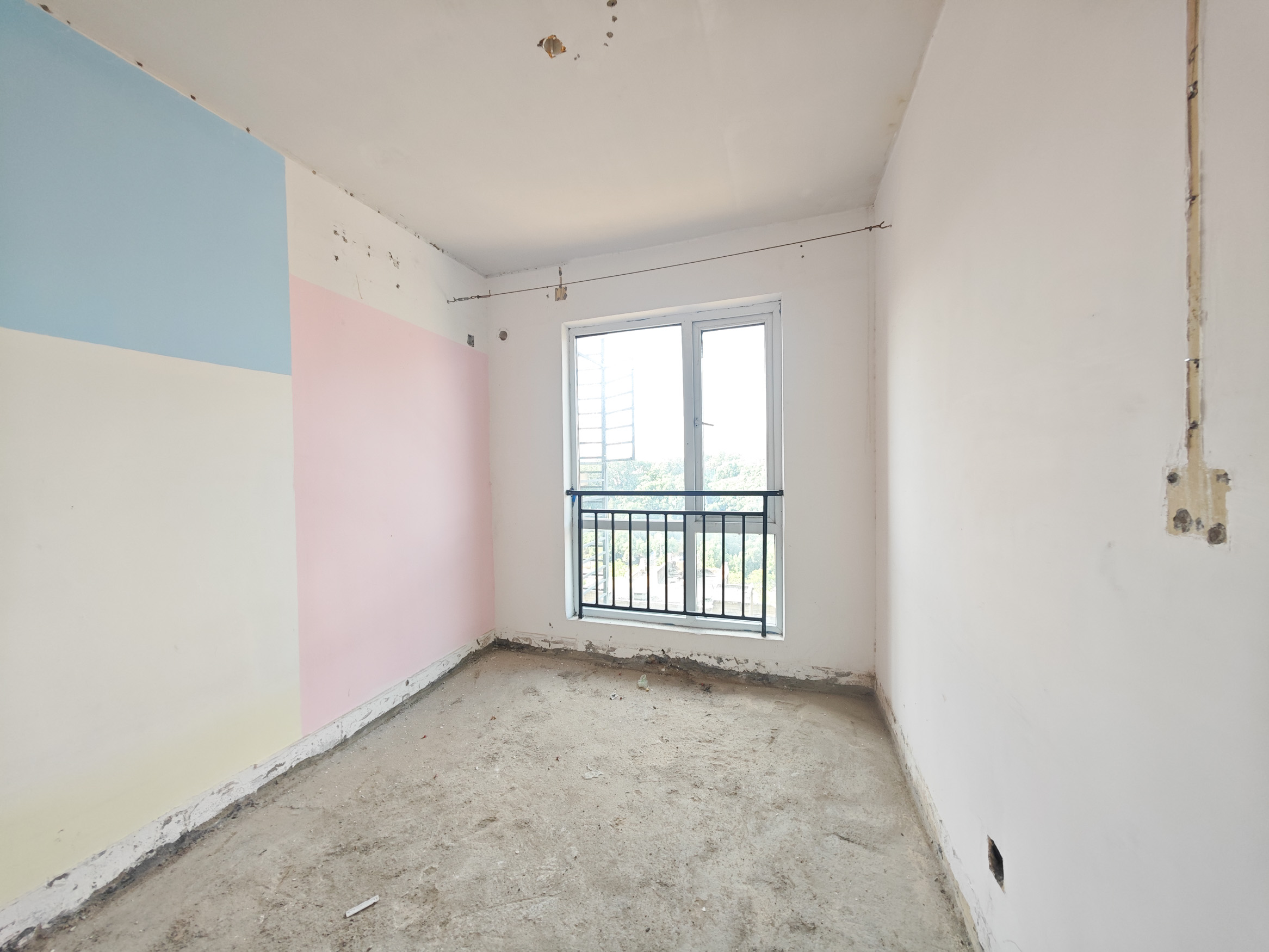 蓝光幸福满庭 4室2厅2卫 90.0万 蓝光幸福满庭 4室2厅2卫 90.0万卧室