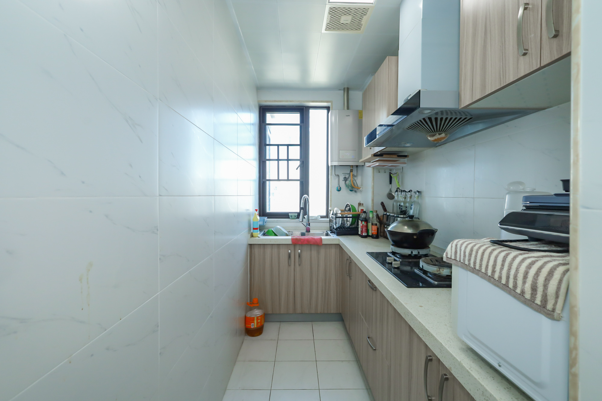 保利西海岸B区 3室2厅1卫 125.0万 保利西海岸B区 3室2厅1卫 125.0万厨房