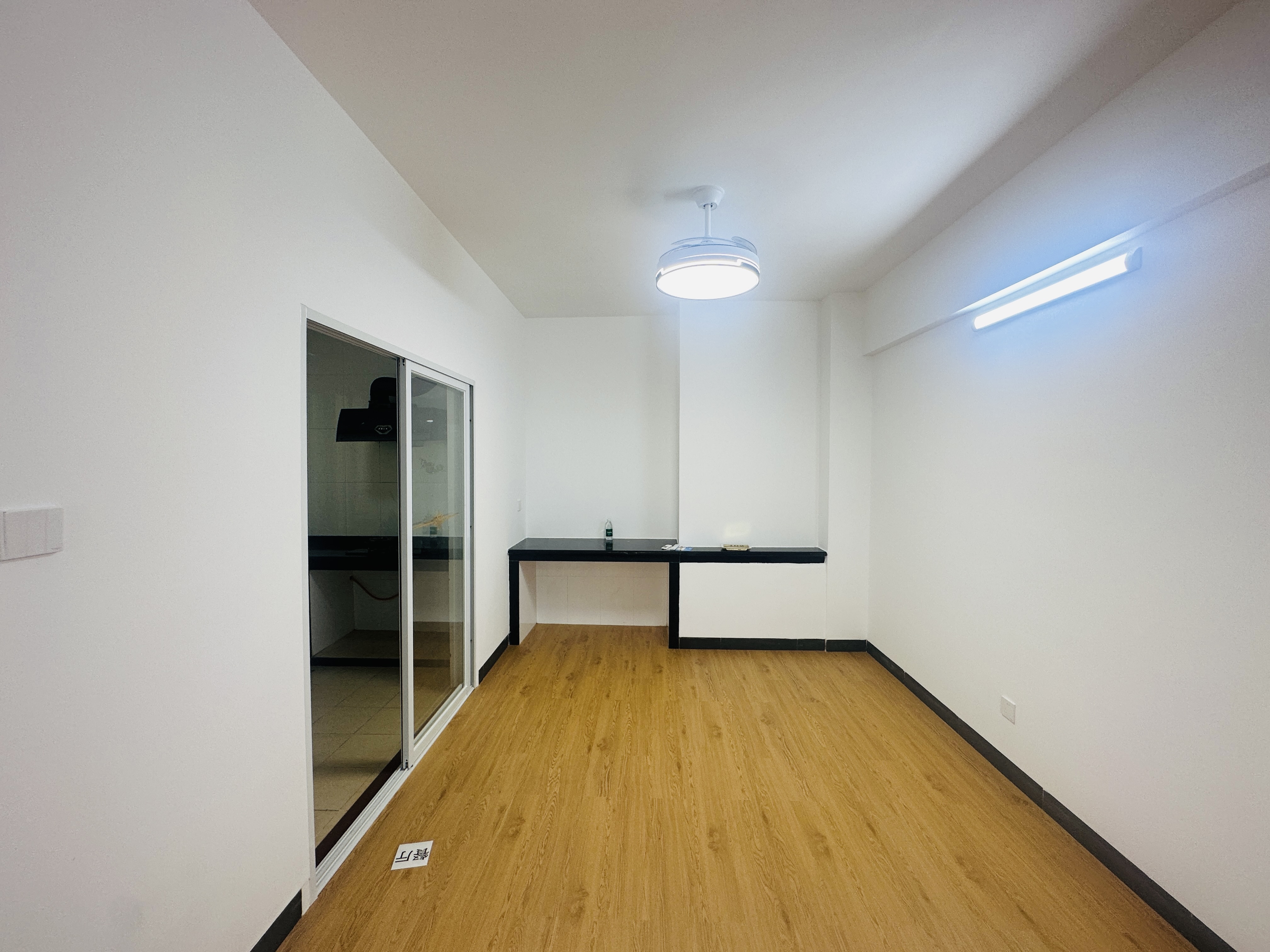 广昌花园 4室2厅2卫 180.0万 广昌花园 4室2厅2卫 180.0万其他