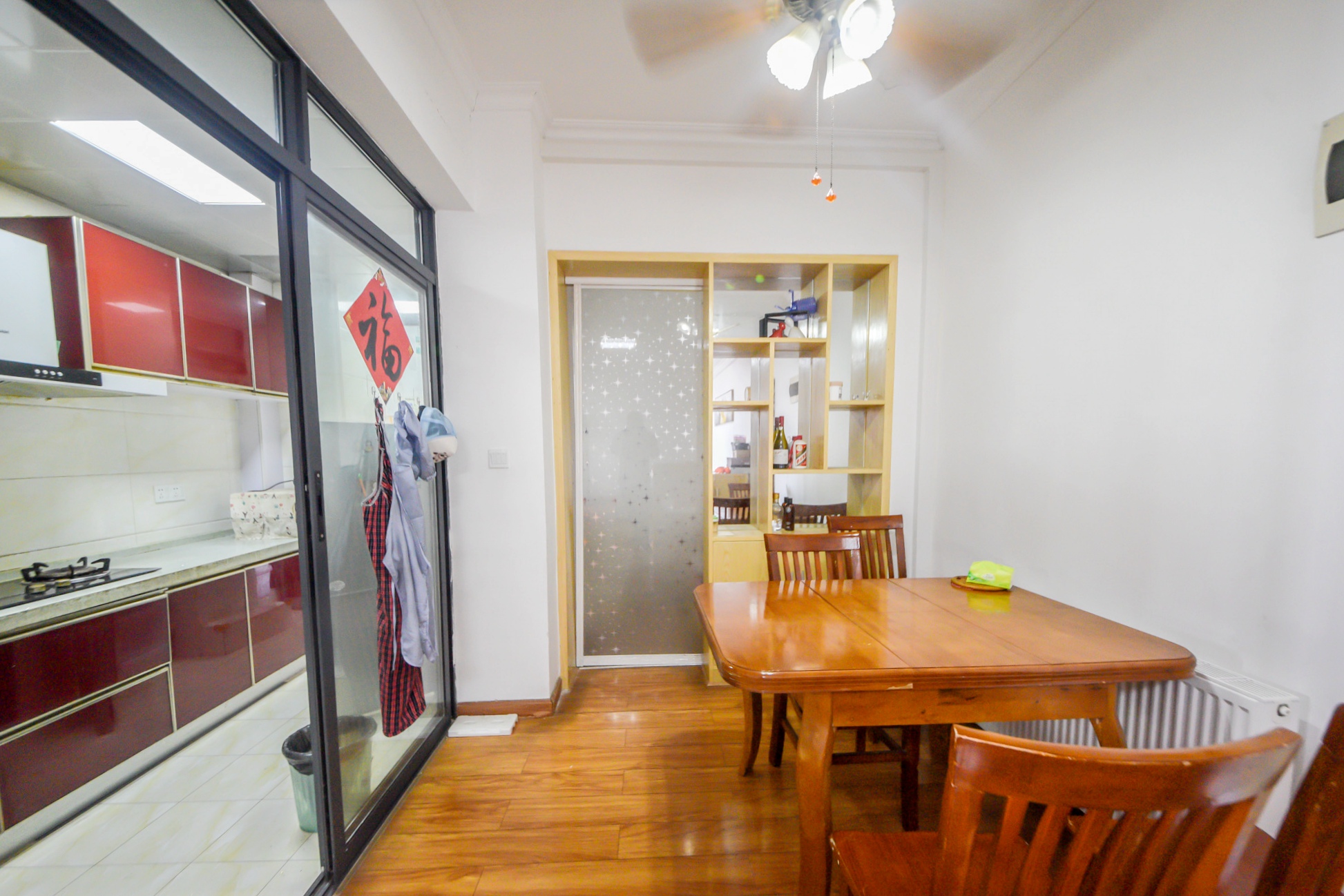 阳光锦城 2室2厅1卫 112.0万 阳光锦城 2室2厅1卫 112.0万客厅