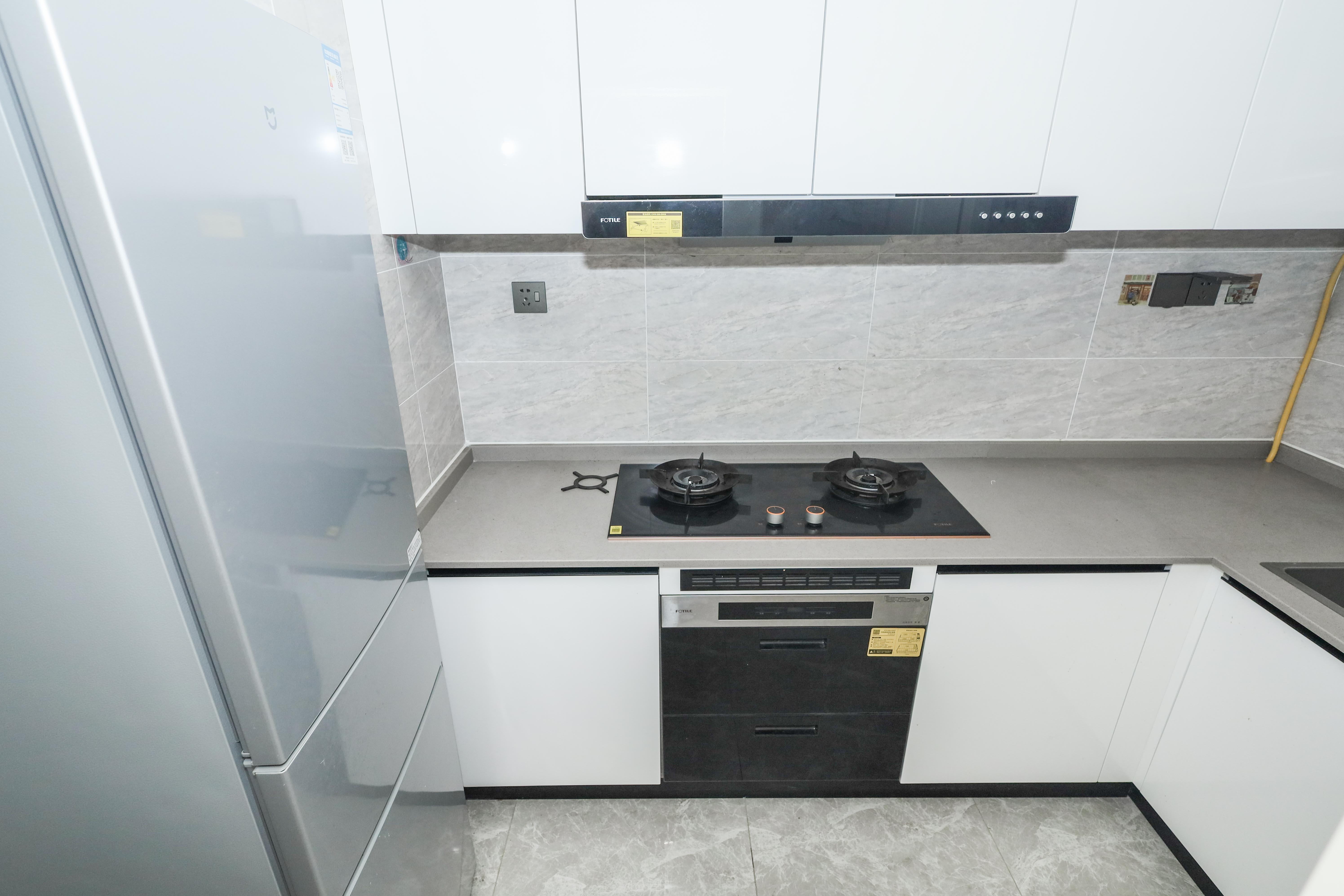 万科金色梦想D区 4室2厅2卫 136.0万 万科金色梦想D区 4室2厅2卫 136.0万厨房