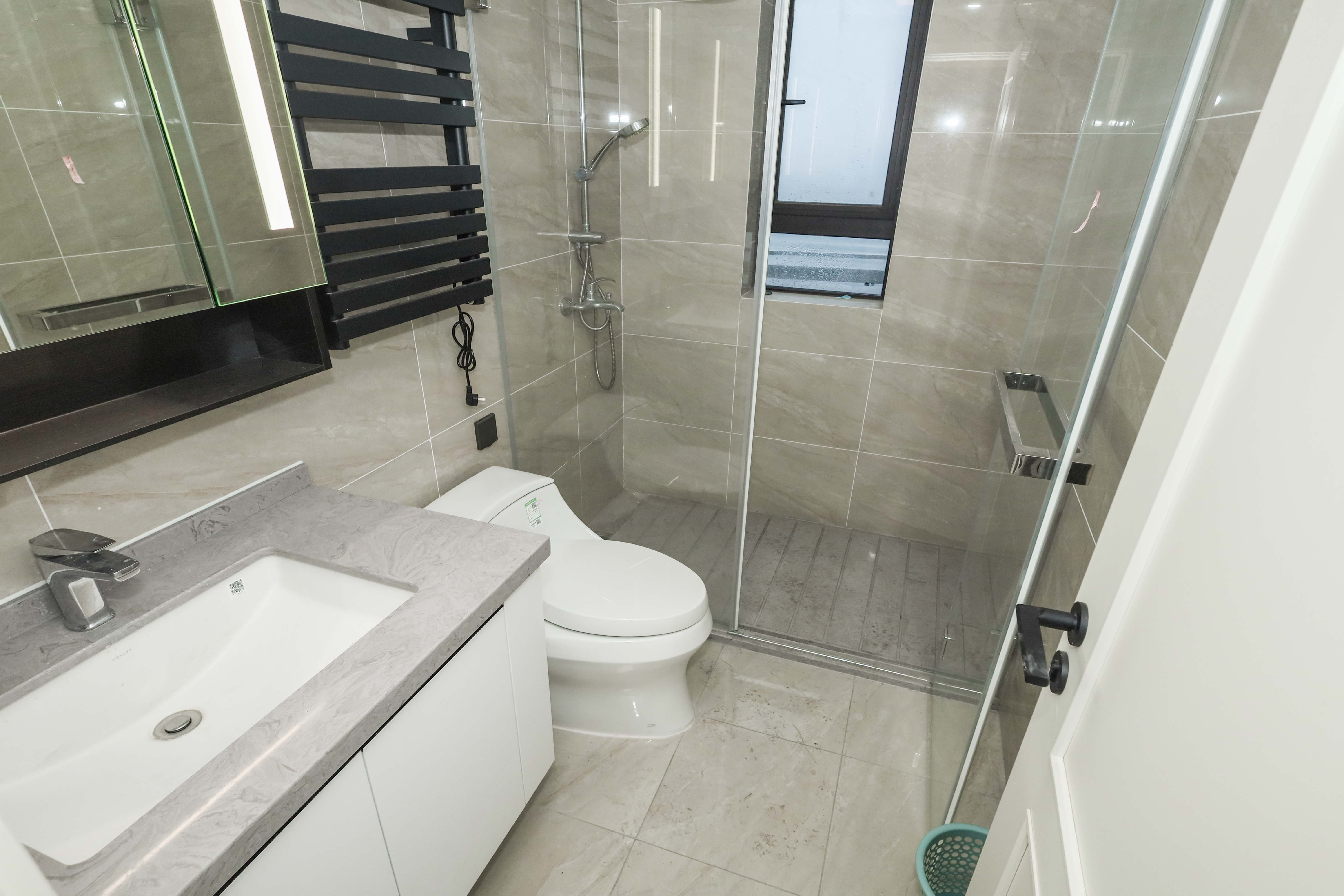 万科金色梦想D区 4室2厅2卫 136.0万 万科金色梦想D区 4室2厅2卫 136.0万卫生间