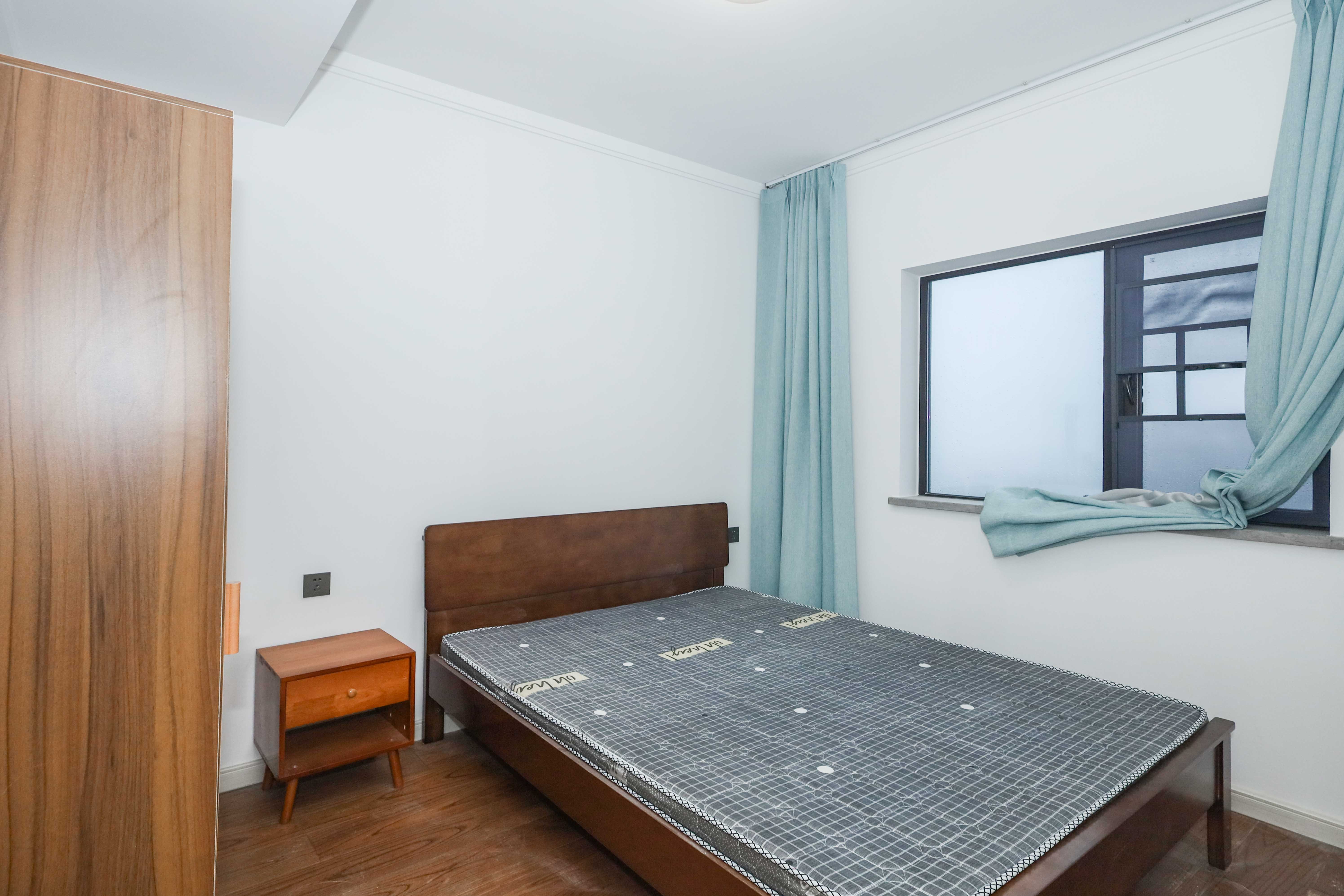 万科金色梦想D区 4室2厅2卫 136.0万 万科金色梦想D区 4室2厅2卫 136.0万卧室