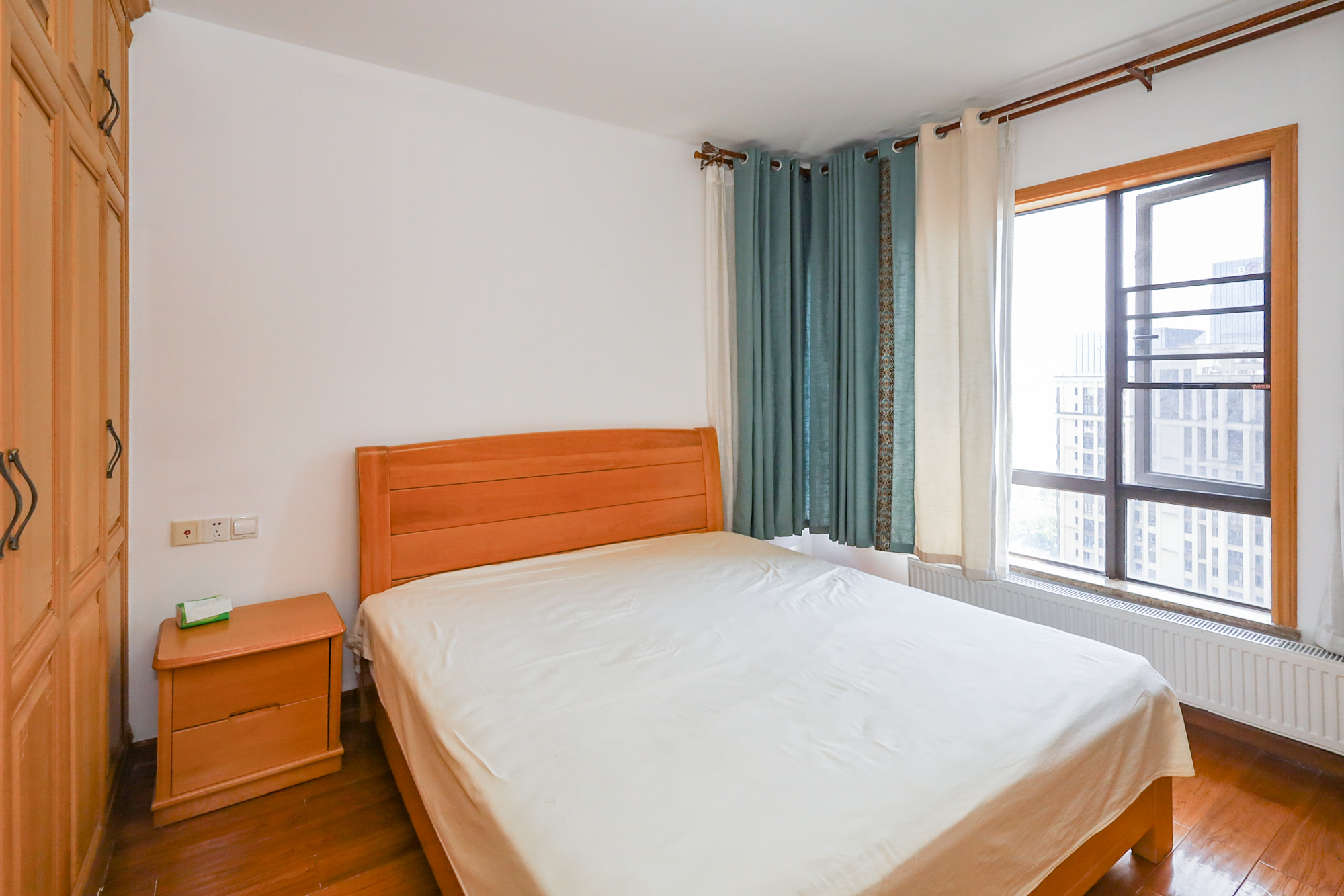 南山雍江汇(滨江国际新城)  4室2厅2卫    166.0万 南山雍江汇(滨江国际新城)  4室2厅2卫    166.0万卧室