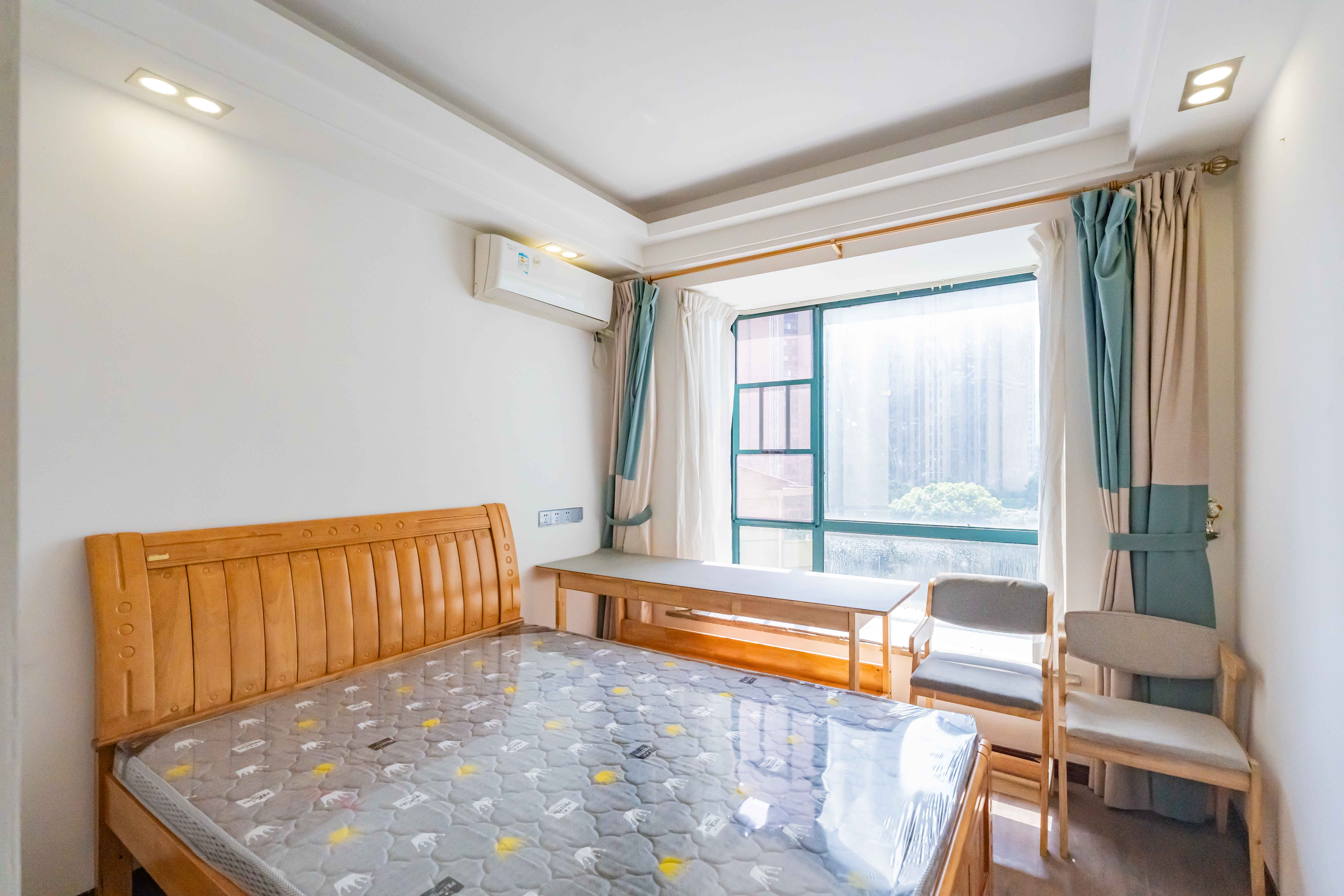 华盛新外滩 3室2厅2卫 166.0万 华盛新外滩 3室2厅2卫 166.0万卧室