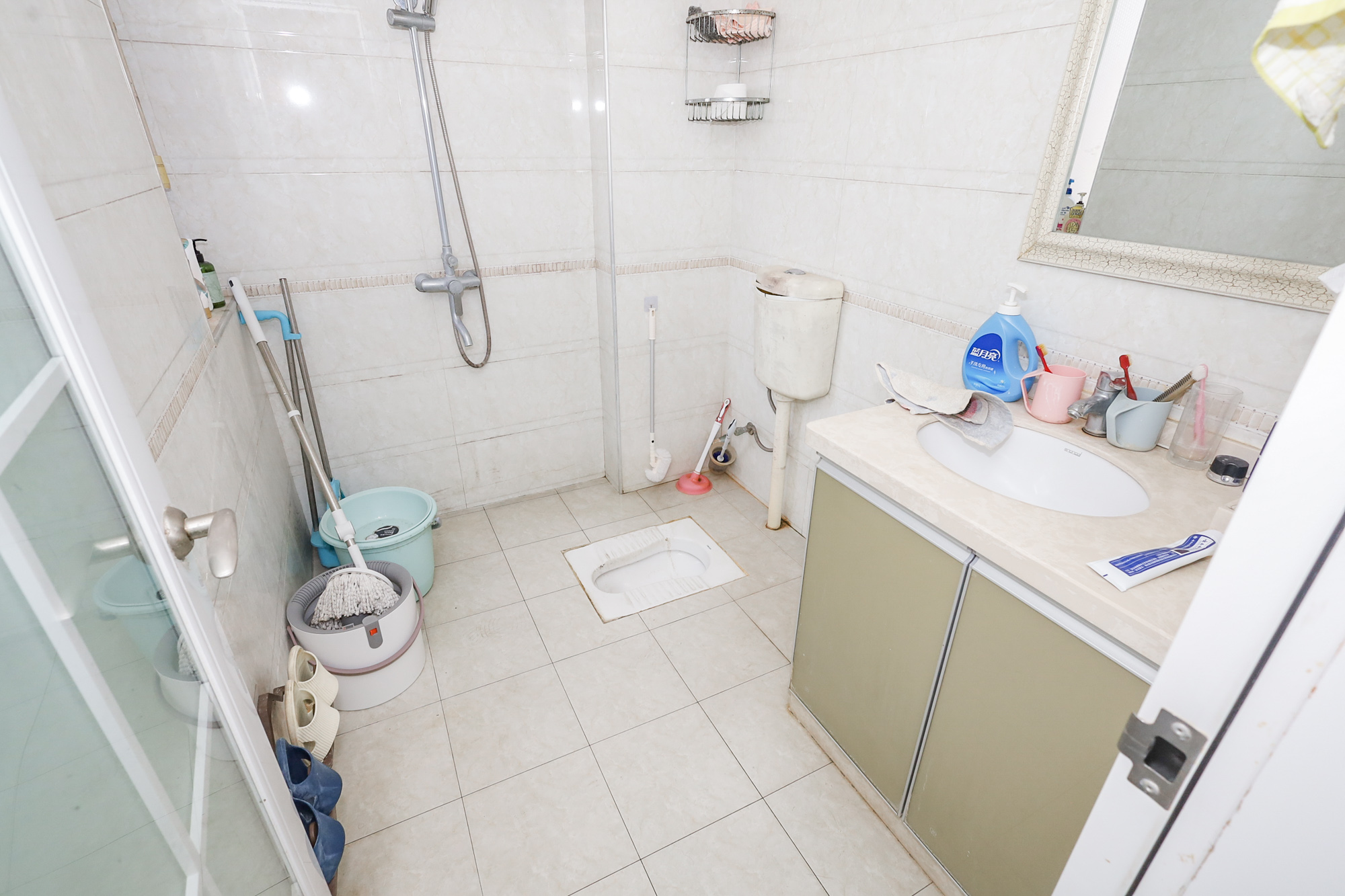 旭辉藏郡(藏郡、旭湘华府) 3室2厅1卫 225.0万 旭辉藏郡(藏郡、旭湘华府) 3室2厅1卫 225.0万卫生间