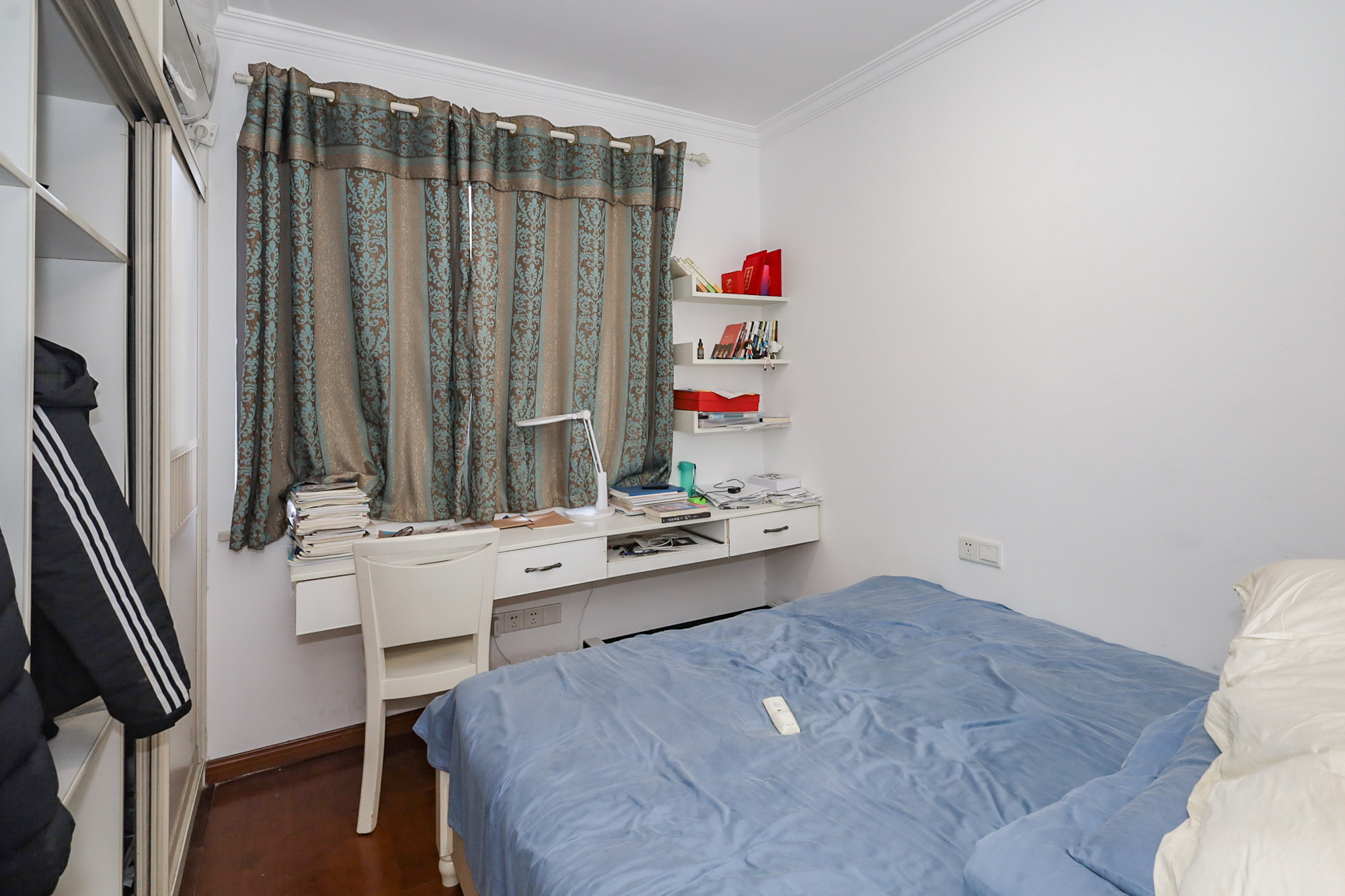 旭辉藏郡(藏郡、旭湘华府) 3室2厅1卫 225.0万 旭辉藏郡(藏郡、旭湘华府) 3室2厅1卫 225.0万卧室