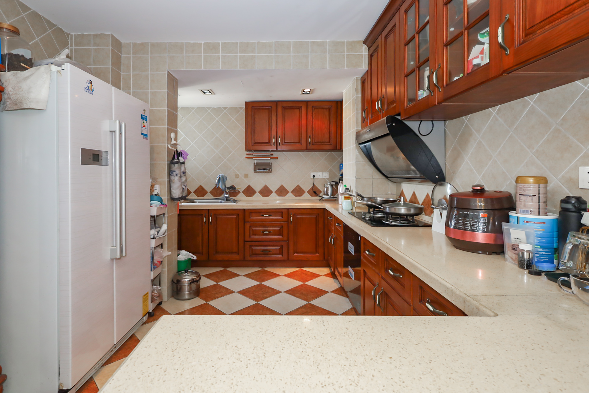 景秀江山  4室2厅2卫    189.0万 景秀江山  4室2厅2卫    189.0万厨房