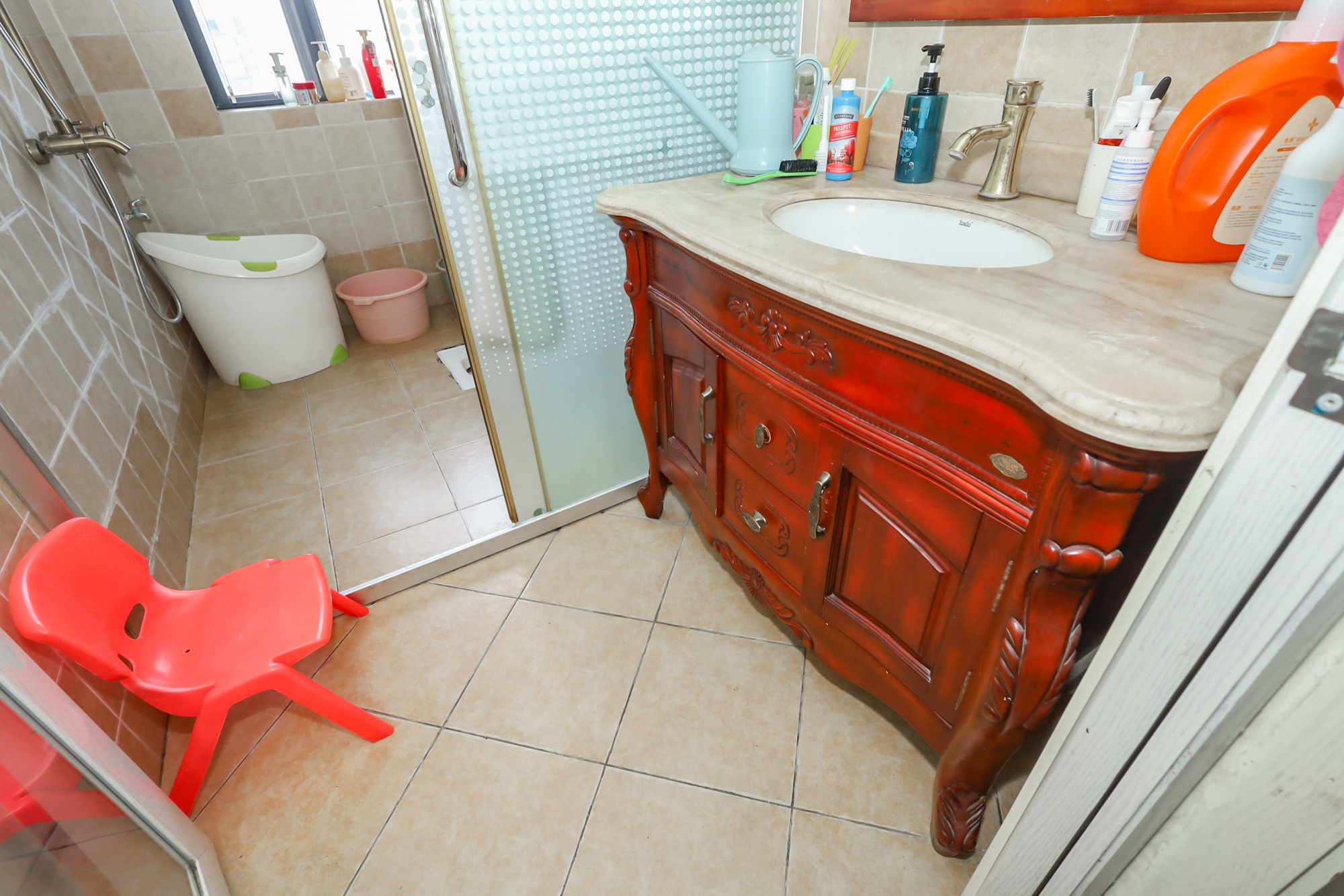 景秀江山  4室2厅2卫    189.0万 景秀江山  4室2厅2卫    189.0万卫生间