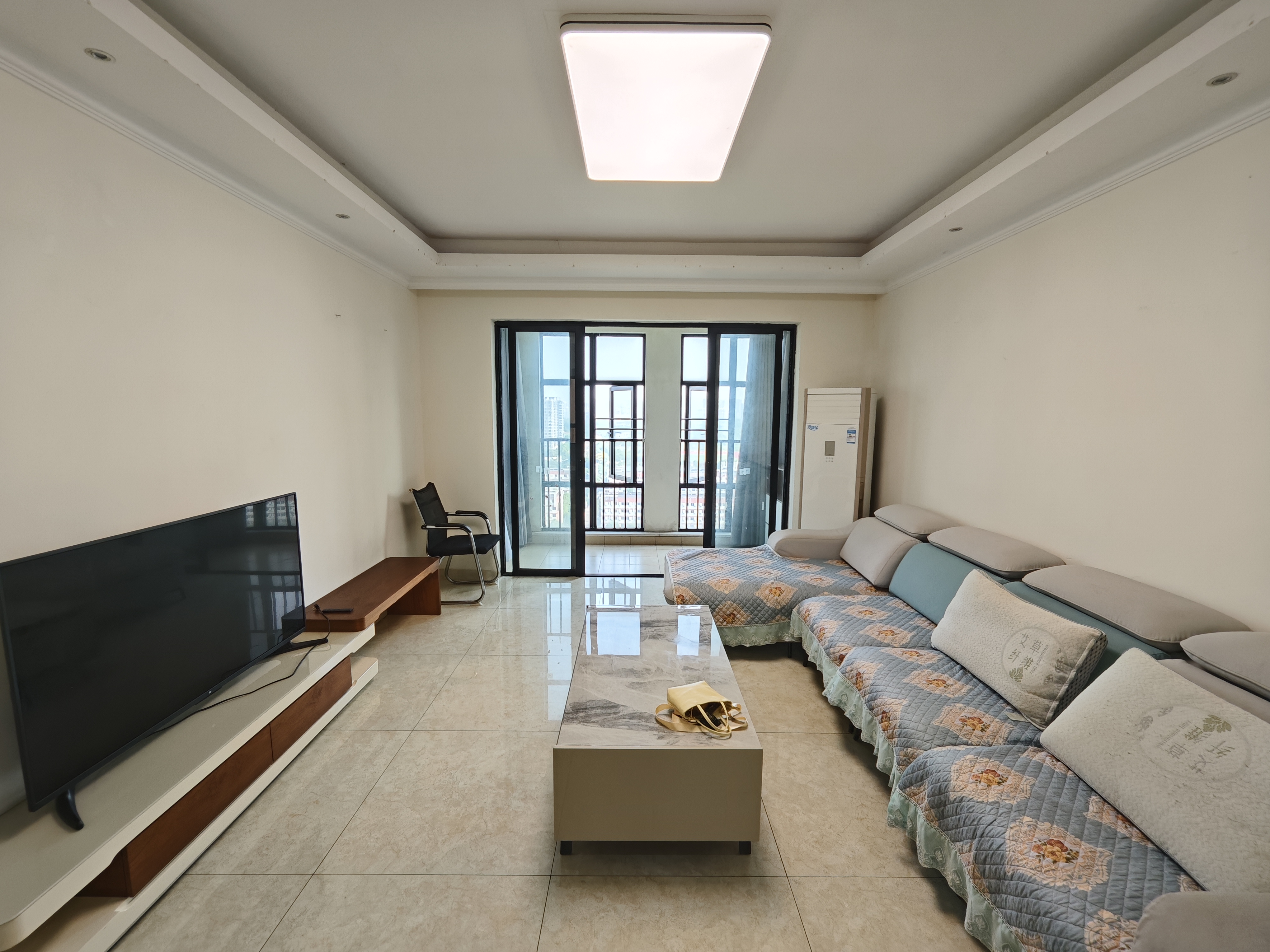 康桥美郡 4室2厅2卫 84.9万 康桥美郡 4室2厅2卫 84.9万室内图