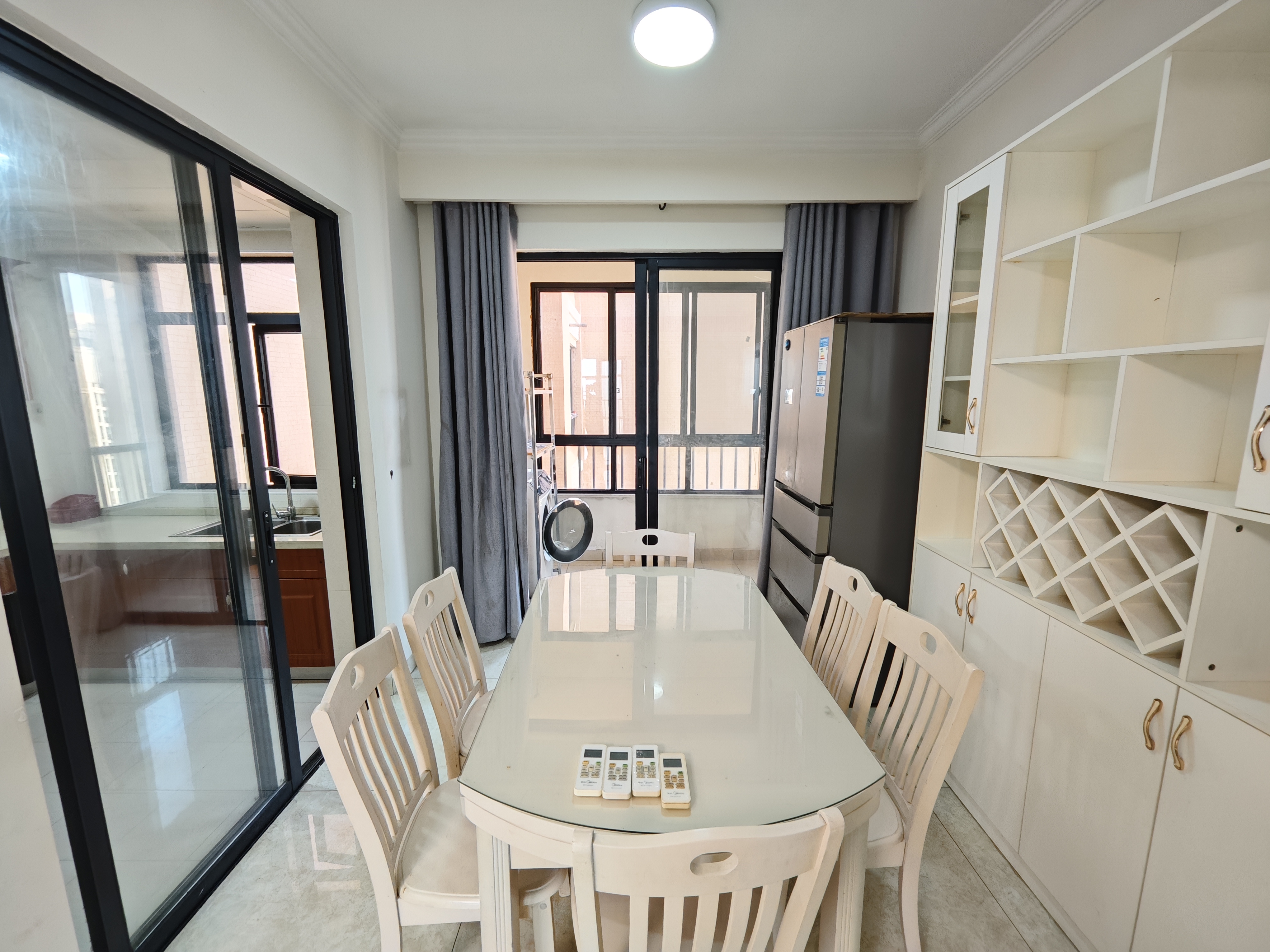 康桥美郡 4室2厅2卫 84.9万 康桥美郡 4室2厅2卫 84.9万室内图