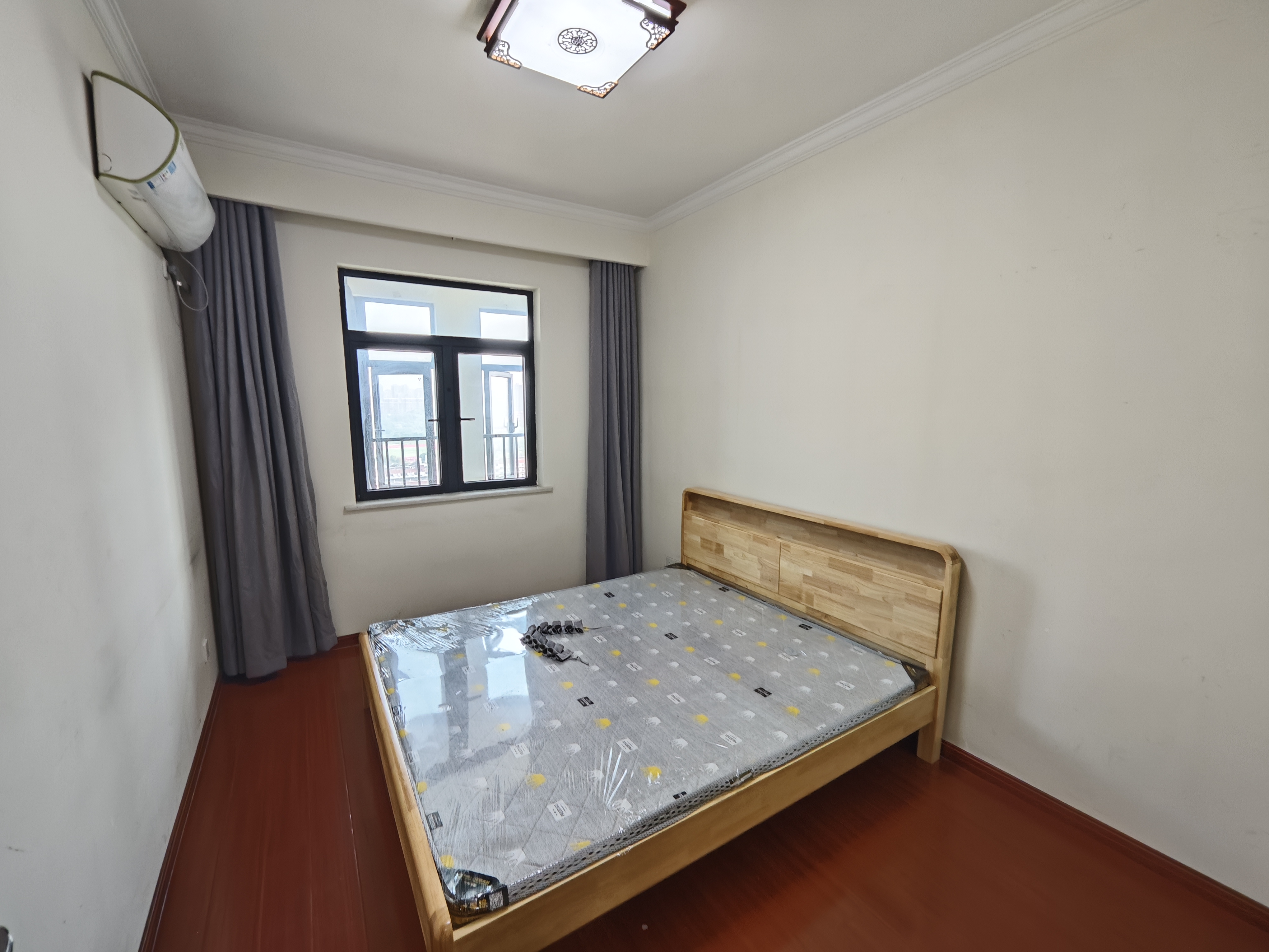 康桥美郡 4室2厅2卫 84.9万 康桥美郡 4室2厅2卫 84.9万室内图